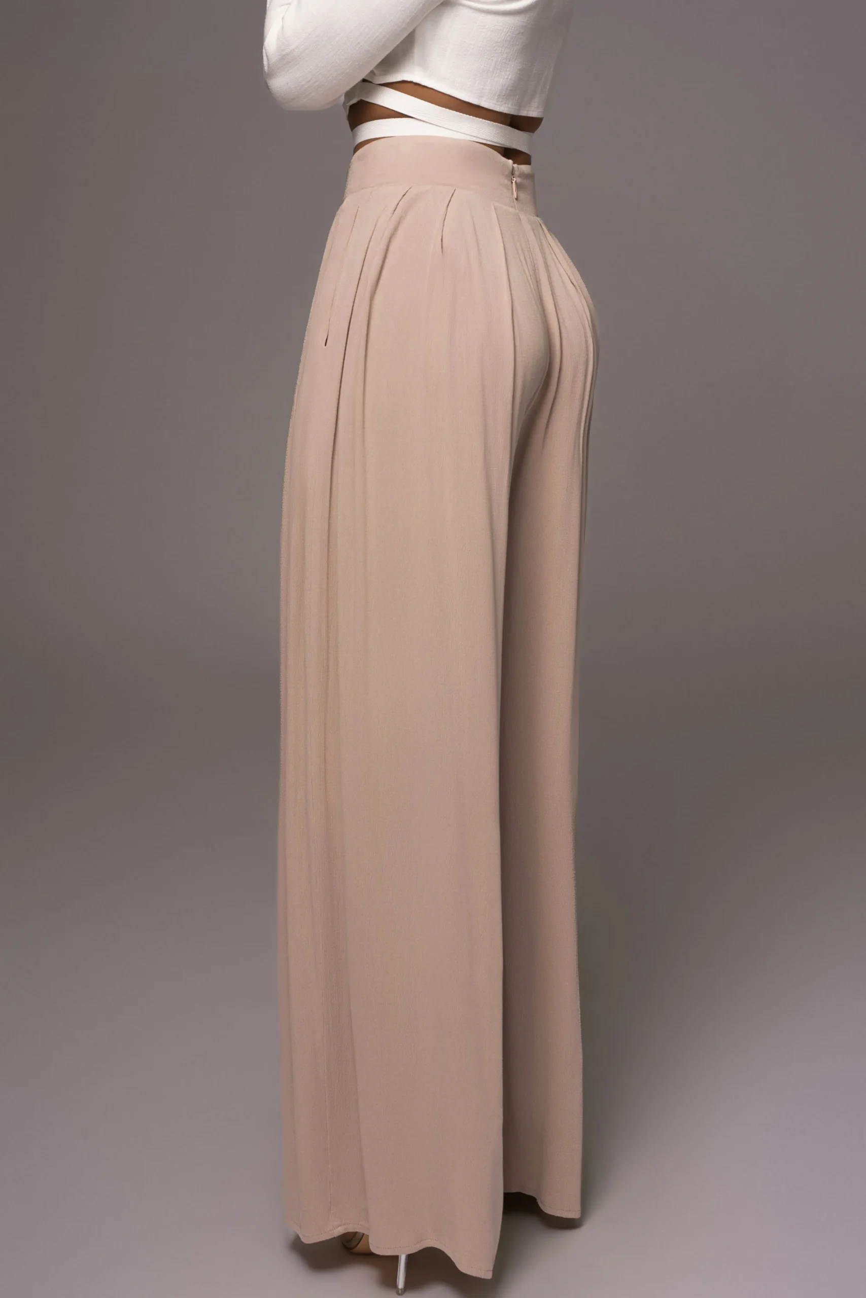 beige_after_sunset_pleate_16.webp JLUXLABEL Beige After Sunset Pleated Pants