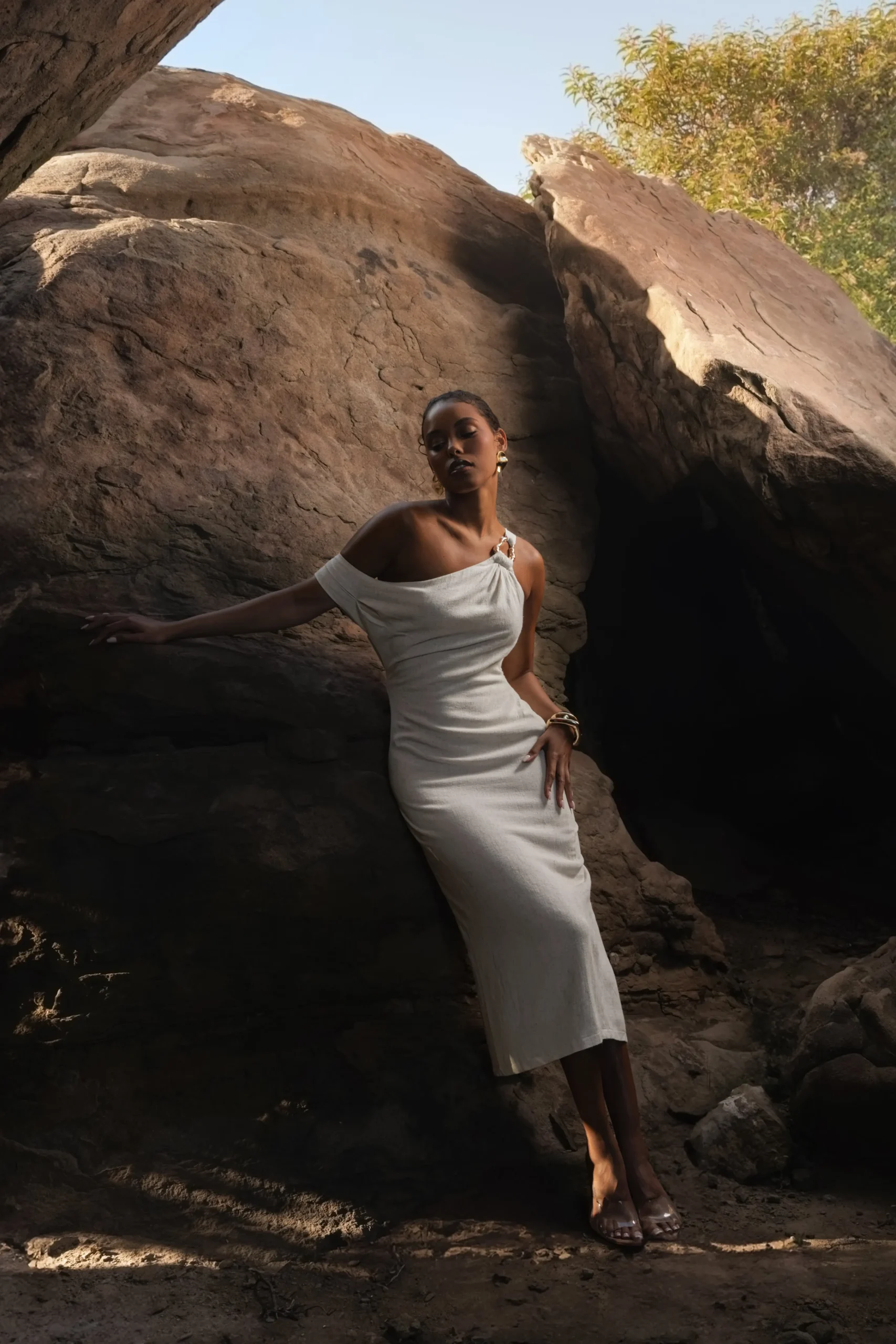 beige_escape_linen_dress_1.webp JLUXLABEL Beige Escape Linen Dress