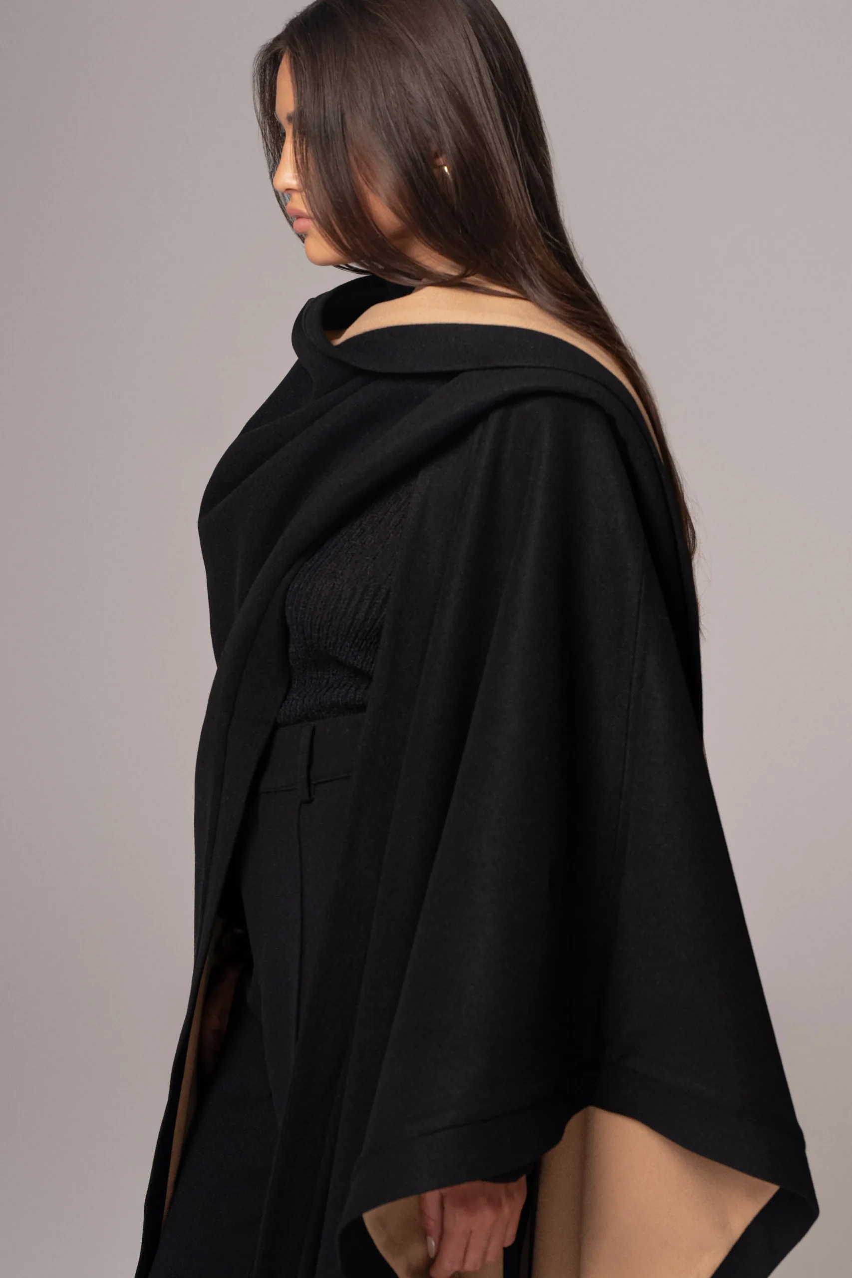 beige_park_city_reversibl_19.webp JLUXLABEL Beige Park City Reversible Shawl