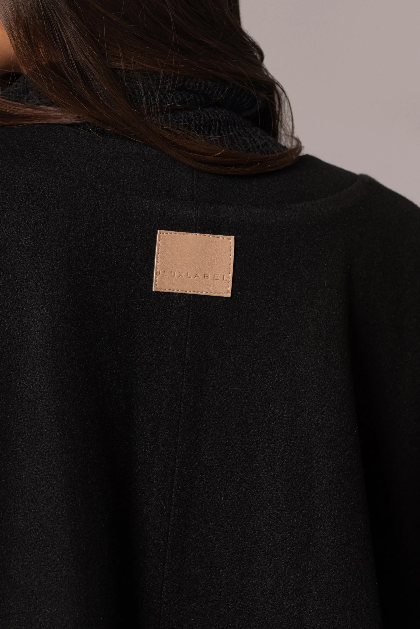 beige_park_city_reversibl_25.webp JLUXLABEL Beige Park City Reversible Shawl