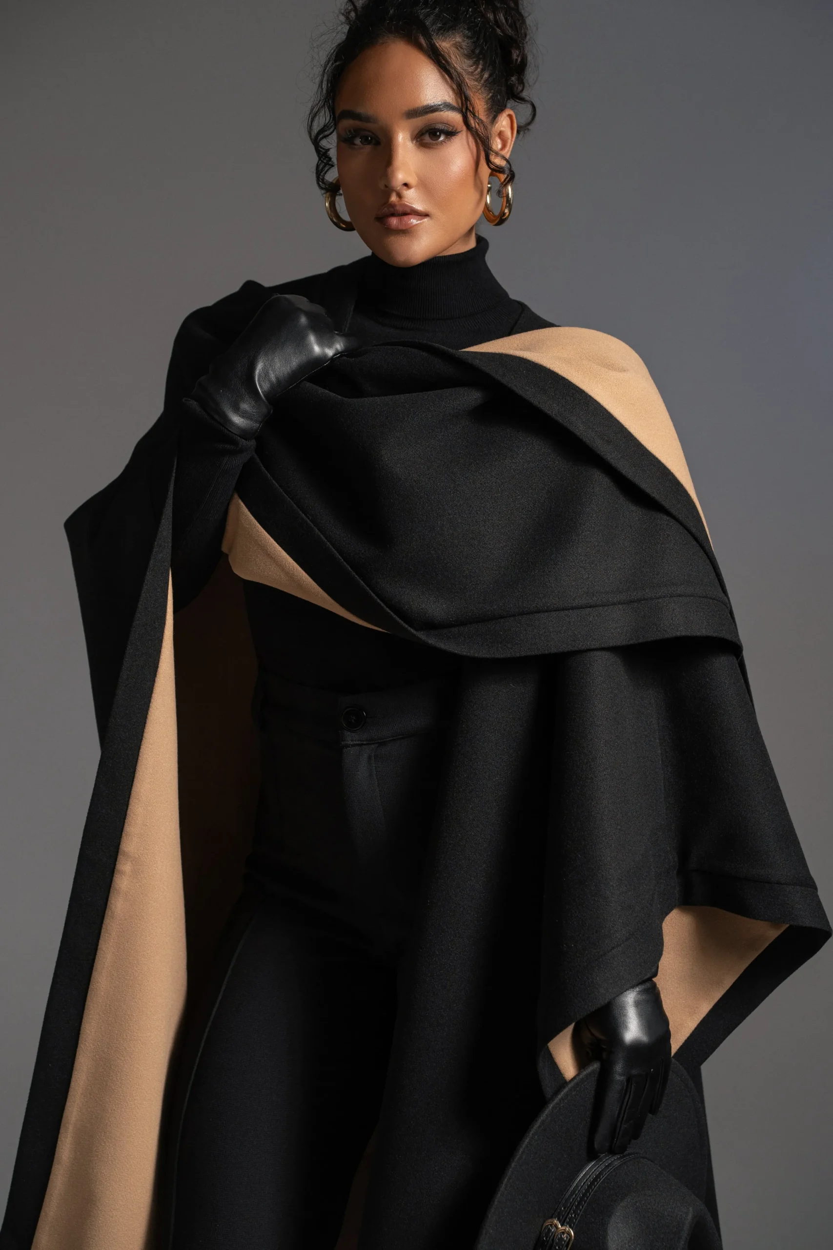 beige_park_city_reversibl_3.webp JLUXLABEL Beige Park City Reversible Shawl