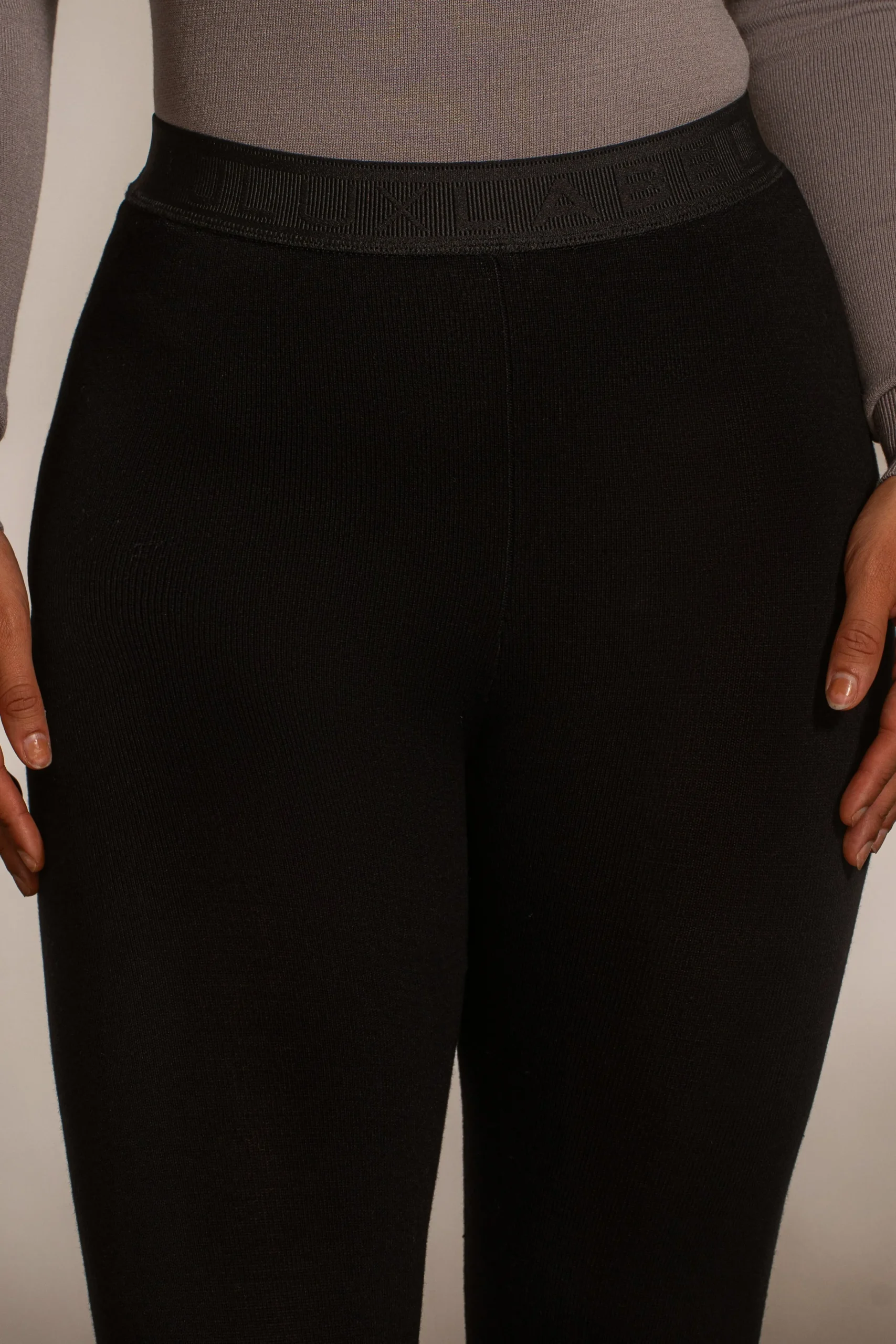black_marlow_leggings_2.webp JLUXLABEL Black Marlow Leggings
