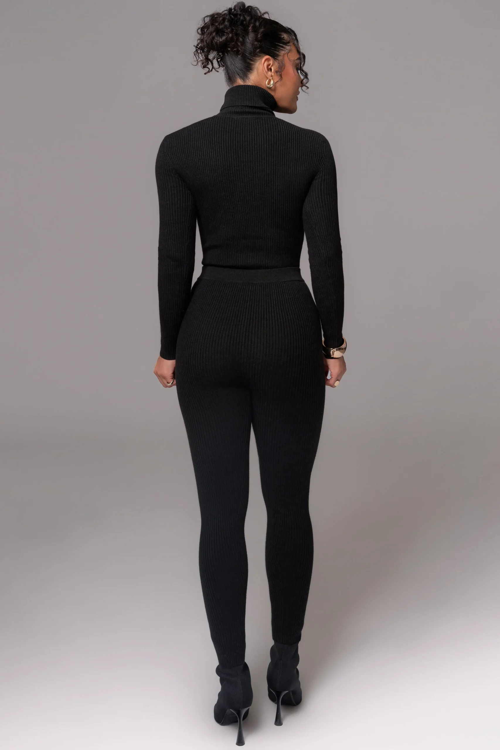 black_naaya_ribbed_leggin_10.webp JLUXLABEL Black Naaya Ribbed Leggings