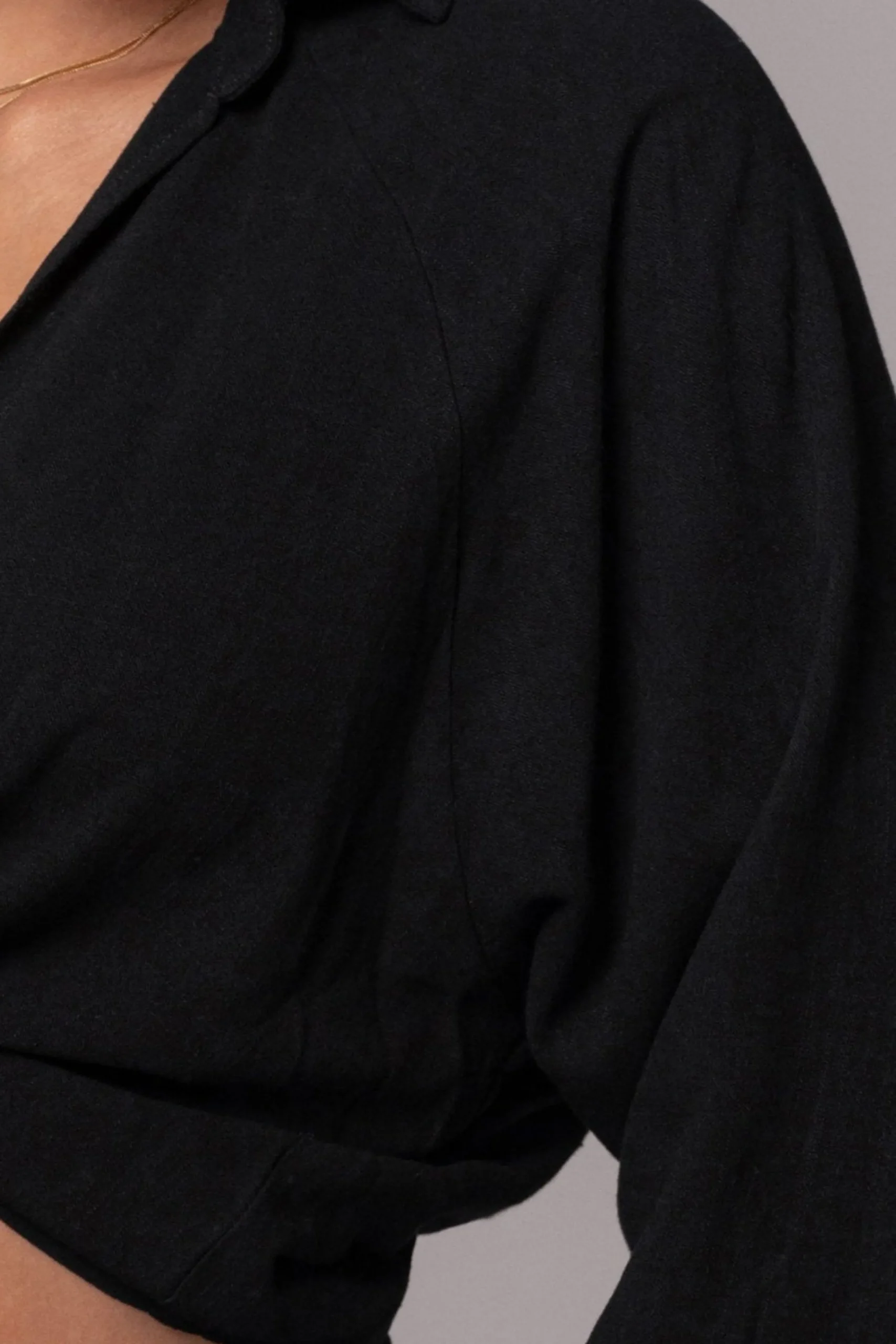 black_soho_front_tied_wov_8.webp JLUXLABEL Black Soho Front Tied Woven Top