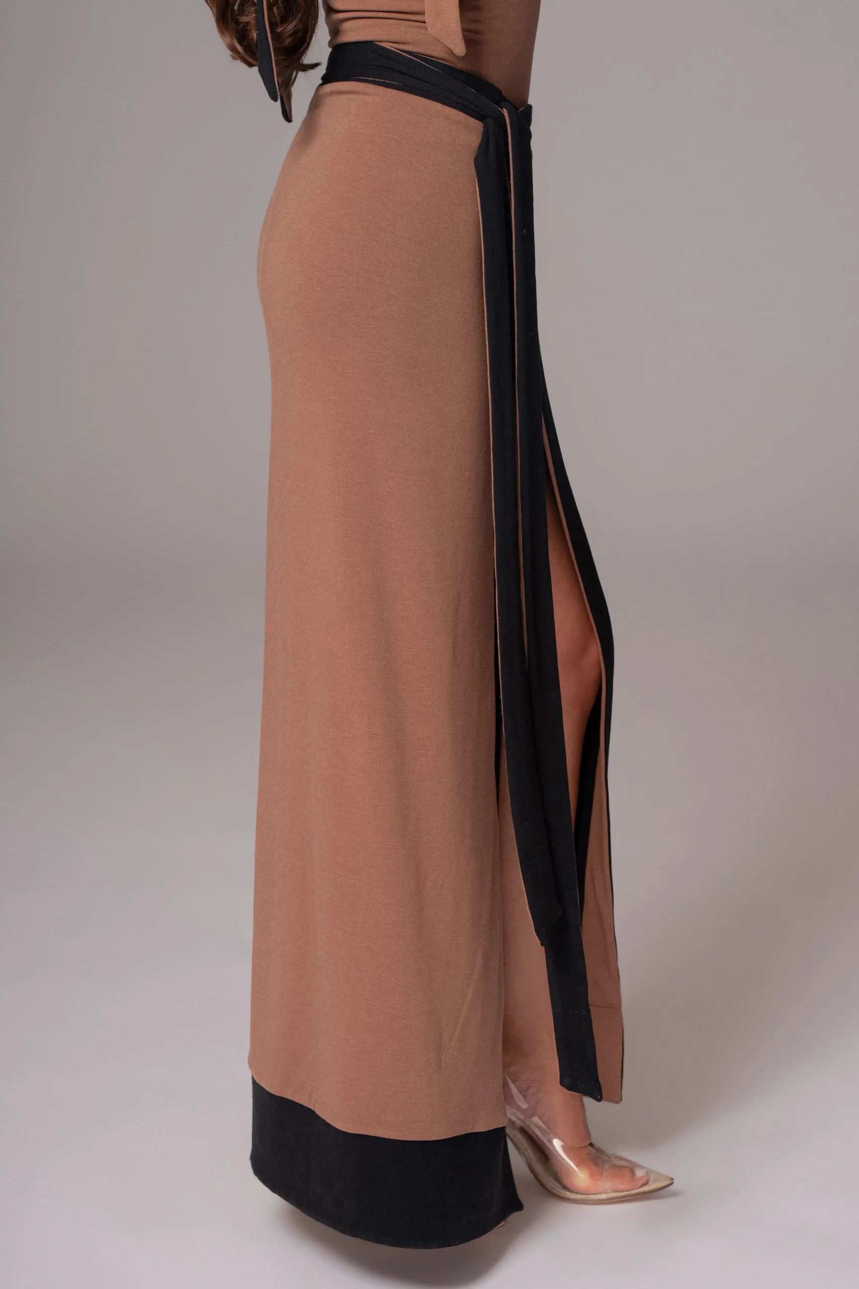 blackpecan_kamie_reversib_25.webp JLUXLABEL Black/Pecan Kamie Reversible Skirt Set