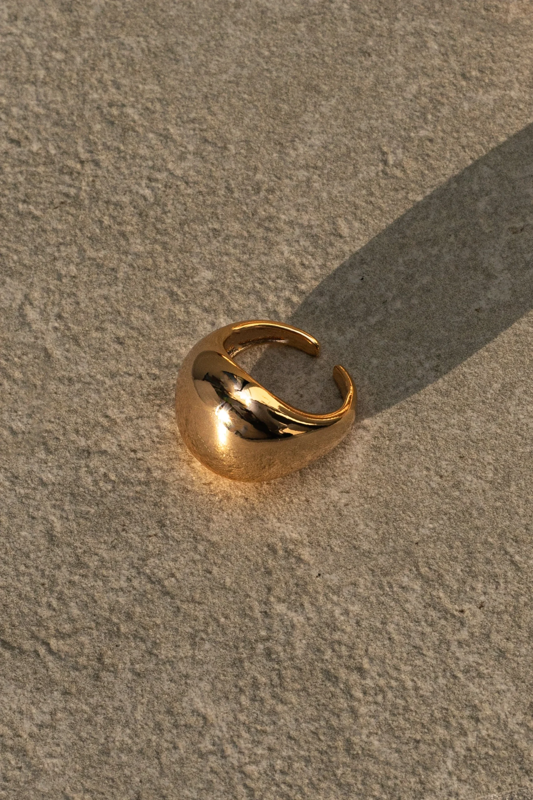 gold_alex_dome_ring_0.webp JLUXLABEL Gold Alex Dome Ring