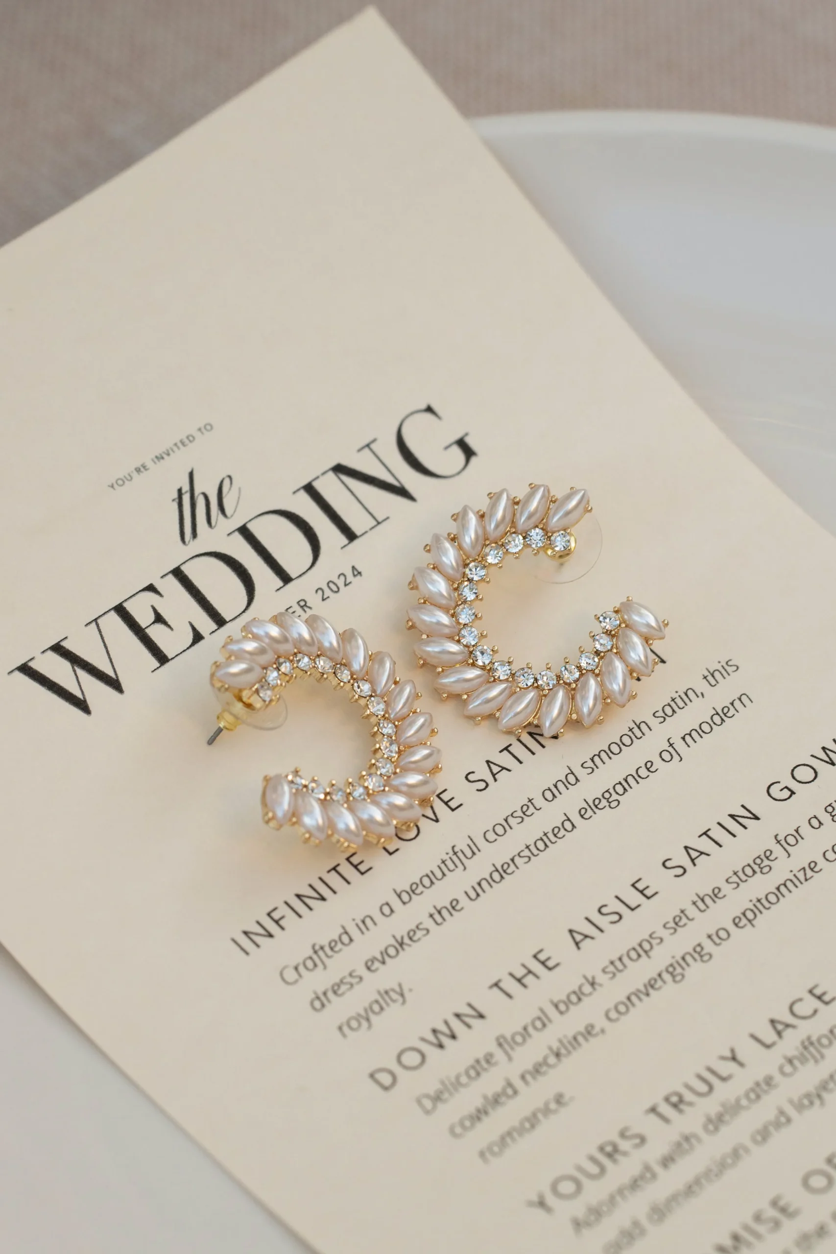 gold_all_of_me_pearl_earr_2.webp JLUXLABEL Gold All Of Me Pearl Earrings