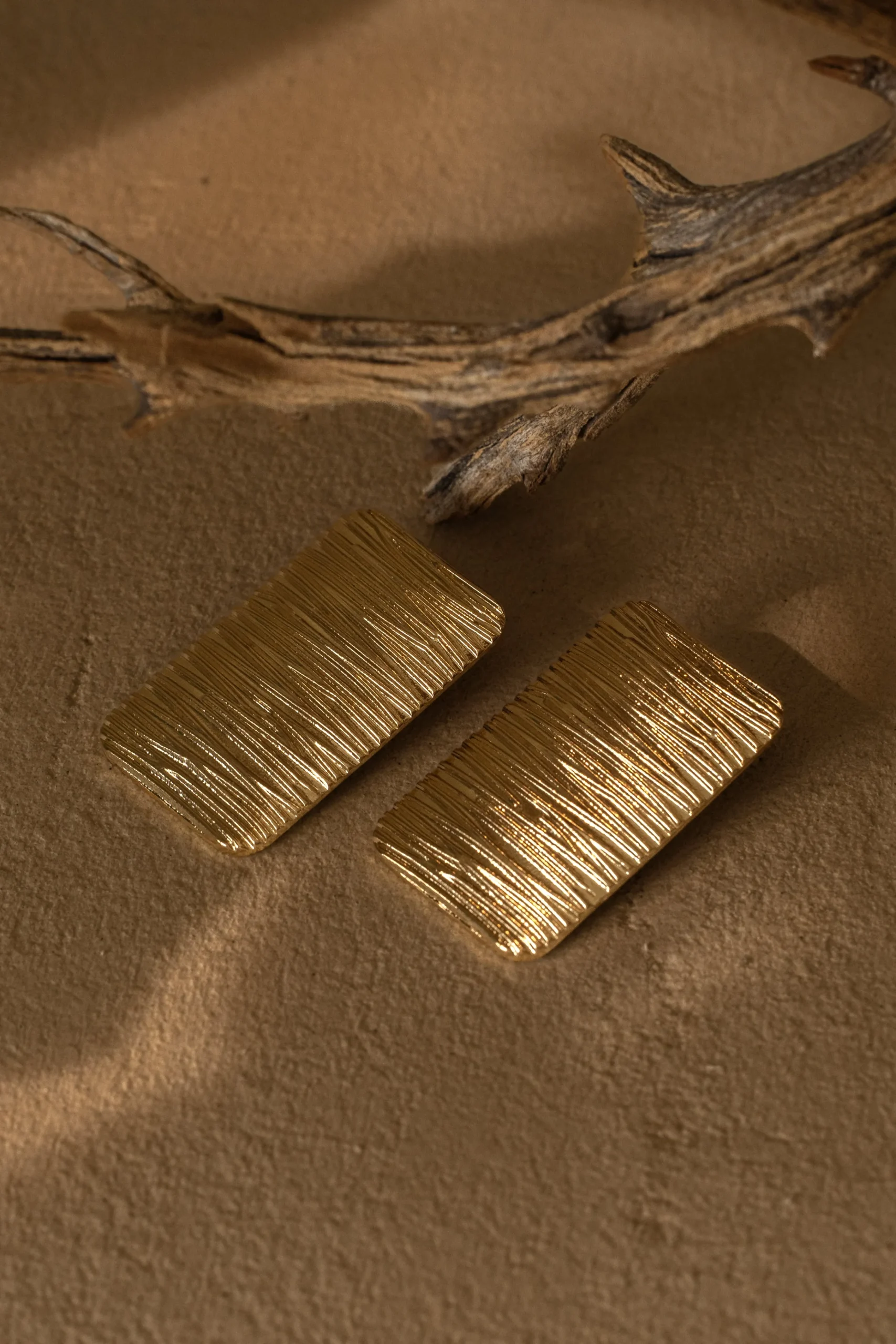 gold_arin_rectangle_drop__5.webp JLUXLABEL Gold Arin Rectangle Drop Earrings