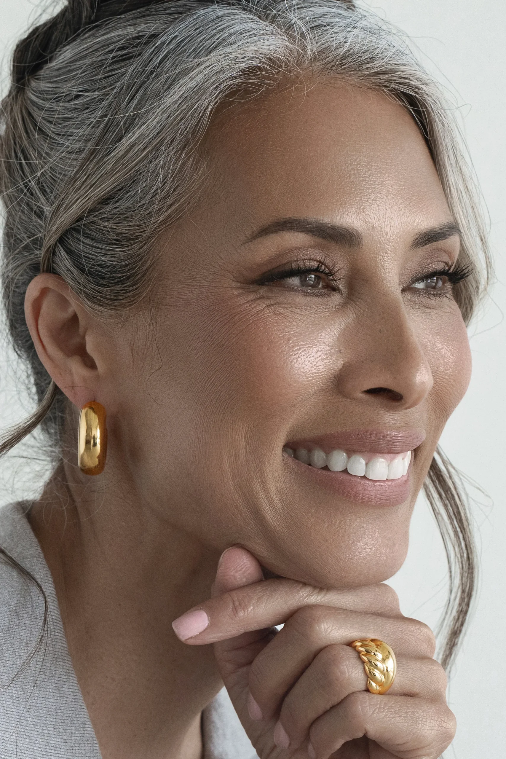 gold_caris_mini_hoop_earr_1.webp JLUXLABEL Gold Caris Mini Hoop Earrings