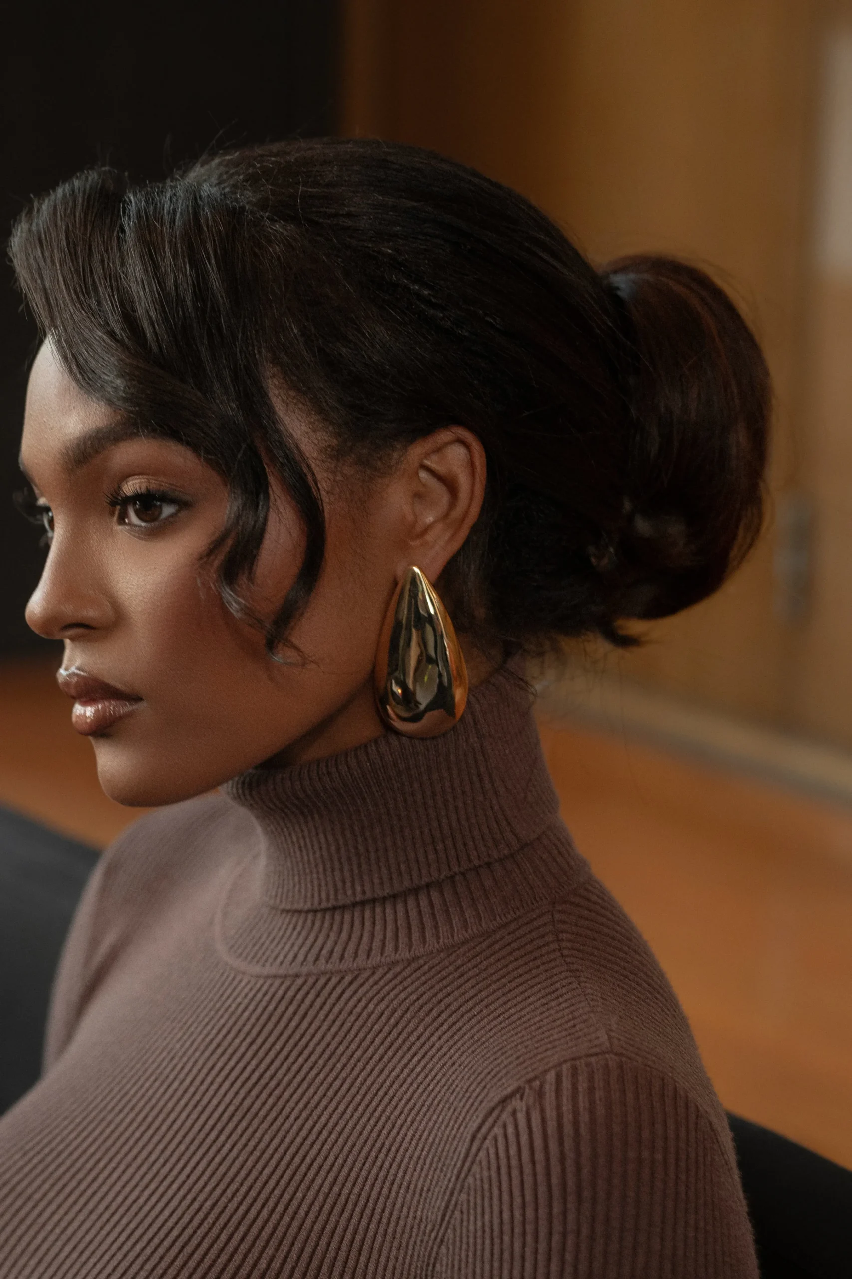 gold_chance_drop_earrings_0.webp JLUXLABEL Gold Chance Drop Earrings
