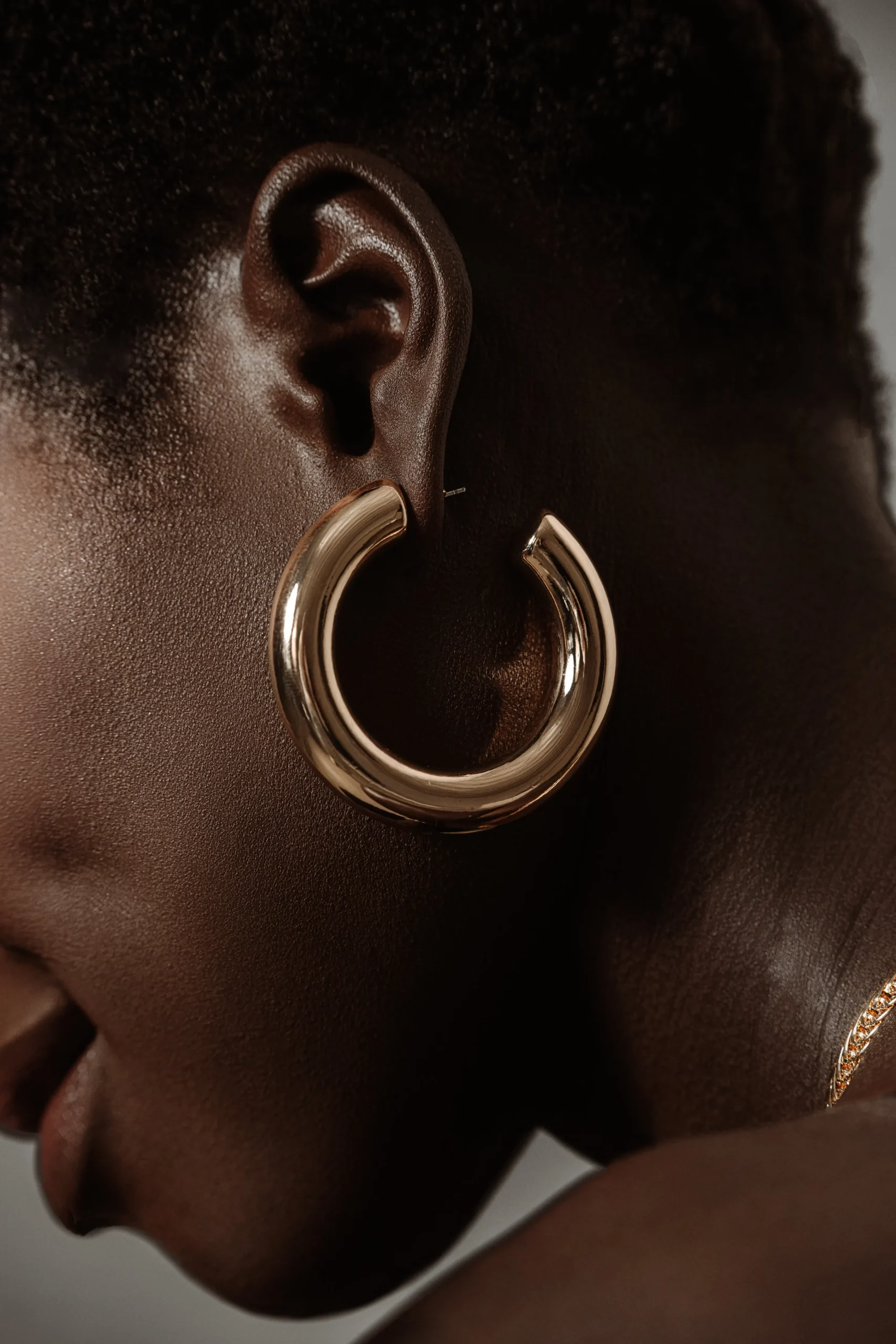 gold_cinema_hoop_earrings_1.webp JLUXLABEL Gold Cinema Hoop Earrings