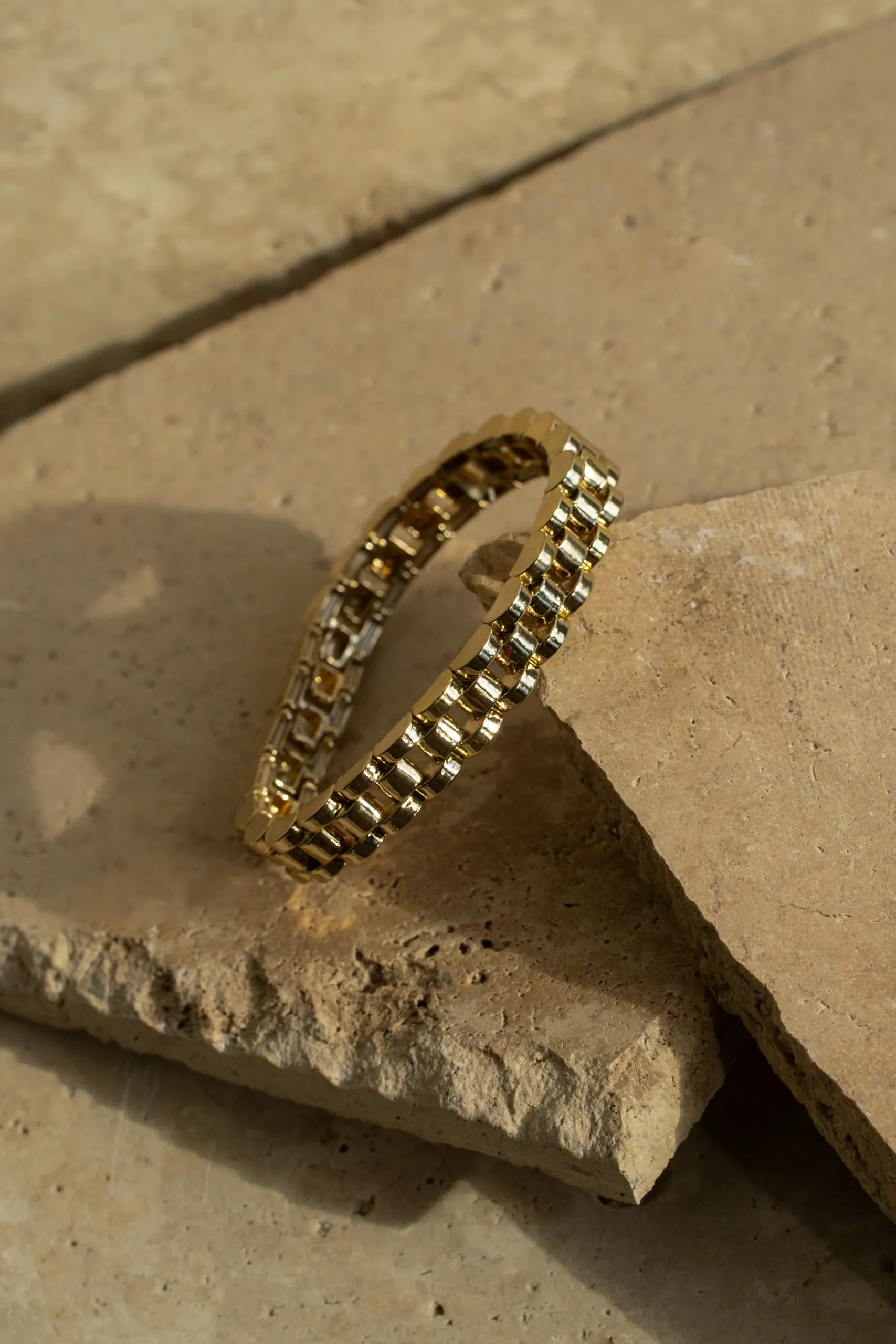 gold_citizen_bracelet_3.webp JLUXLABEL Gold Citizen Bracelet