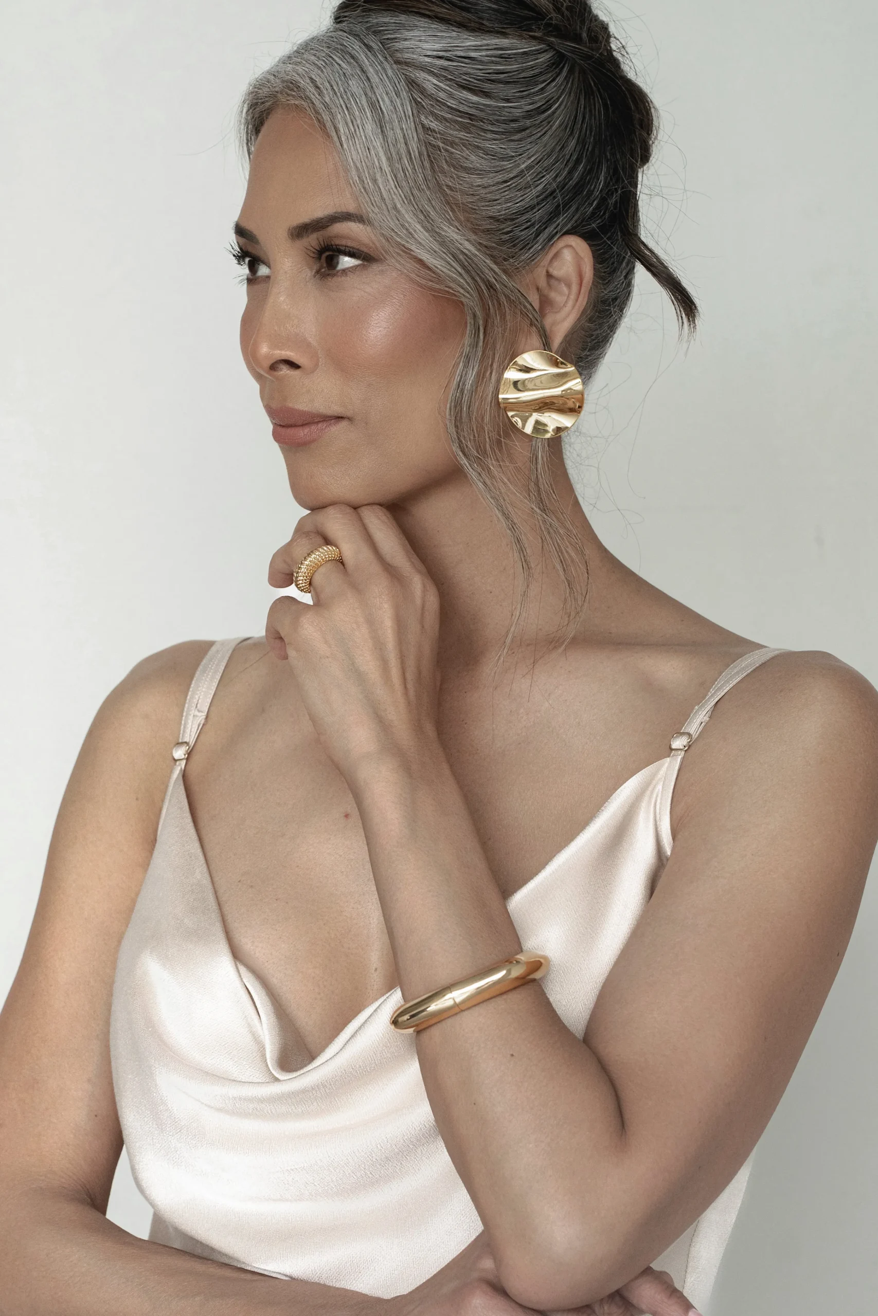 gold_itzel_ring_3.webp JLUXLABEL Gold Itzel Ring