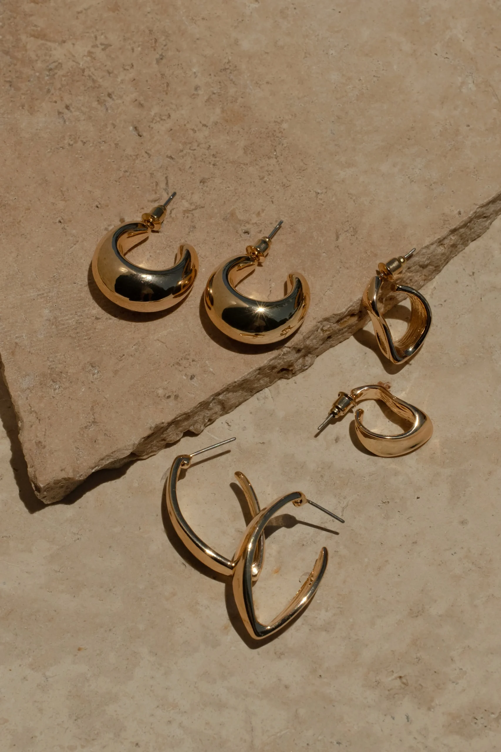 gold_layla_earring_set_4.webp JLUXLABEL Gold Layla Earring Set