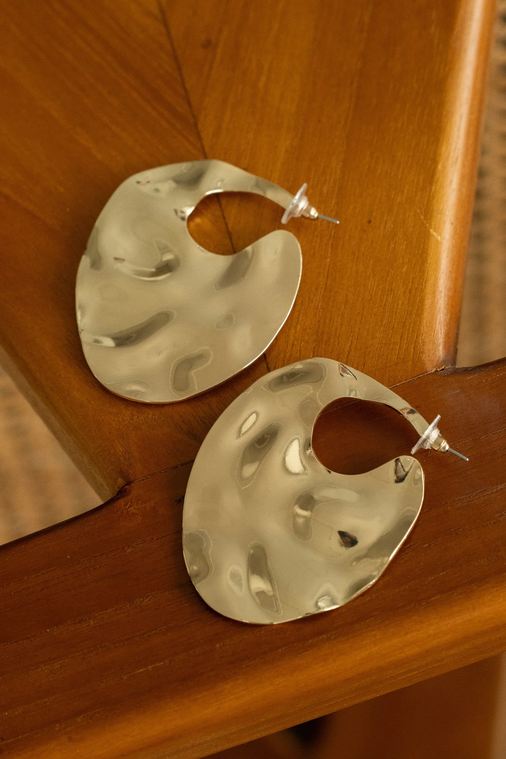 gold_olympia_earrings_0.webp JLUXLABEL Gold Olympia Earrings