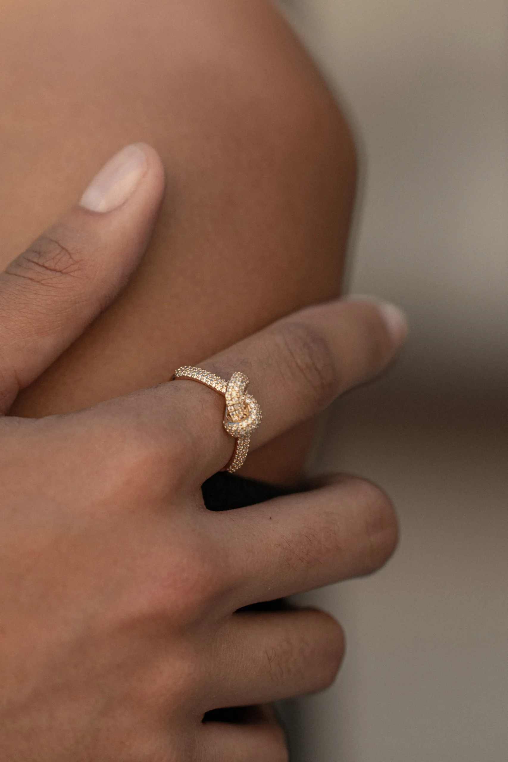 gold_reo_paved_ring_0.webp JLUXLABEL Gold Reo Paved Ring