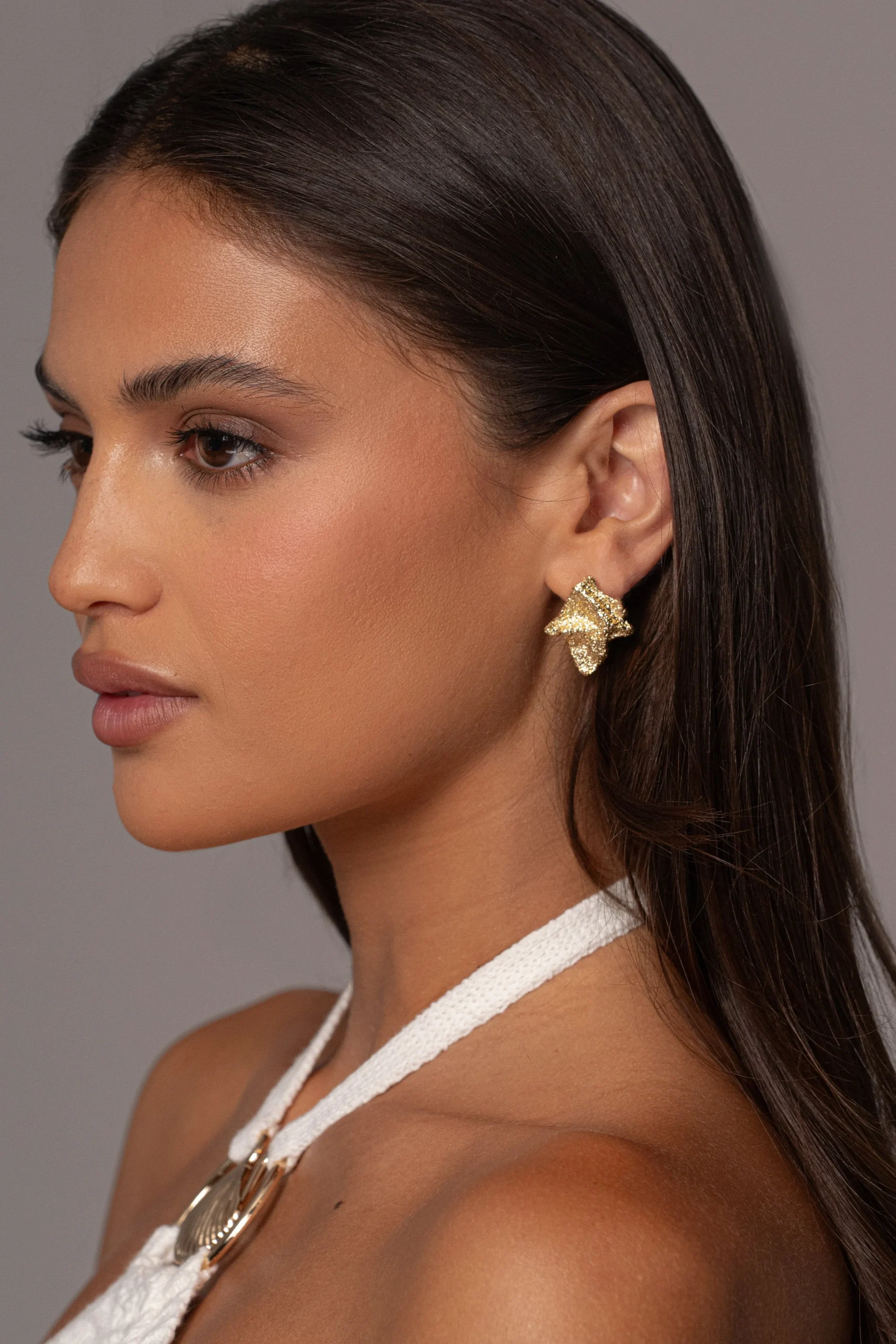 gold_roma_textured_earrin_0.webp JLUXLABEL Gold Roma Textured Earrings