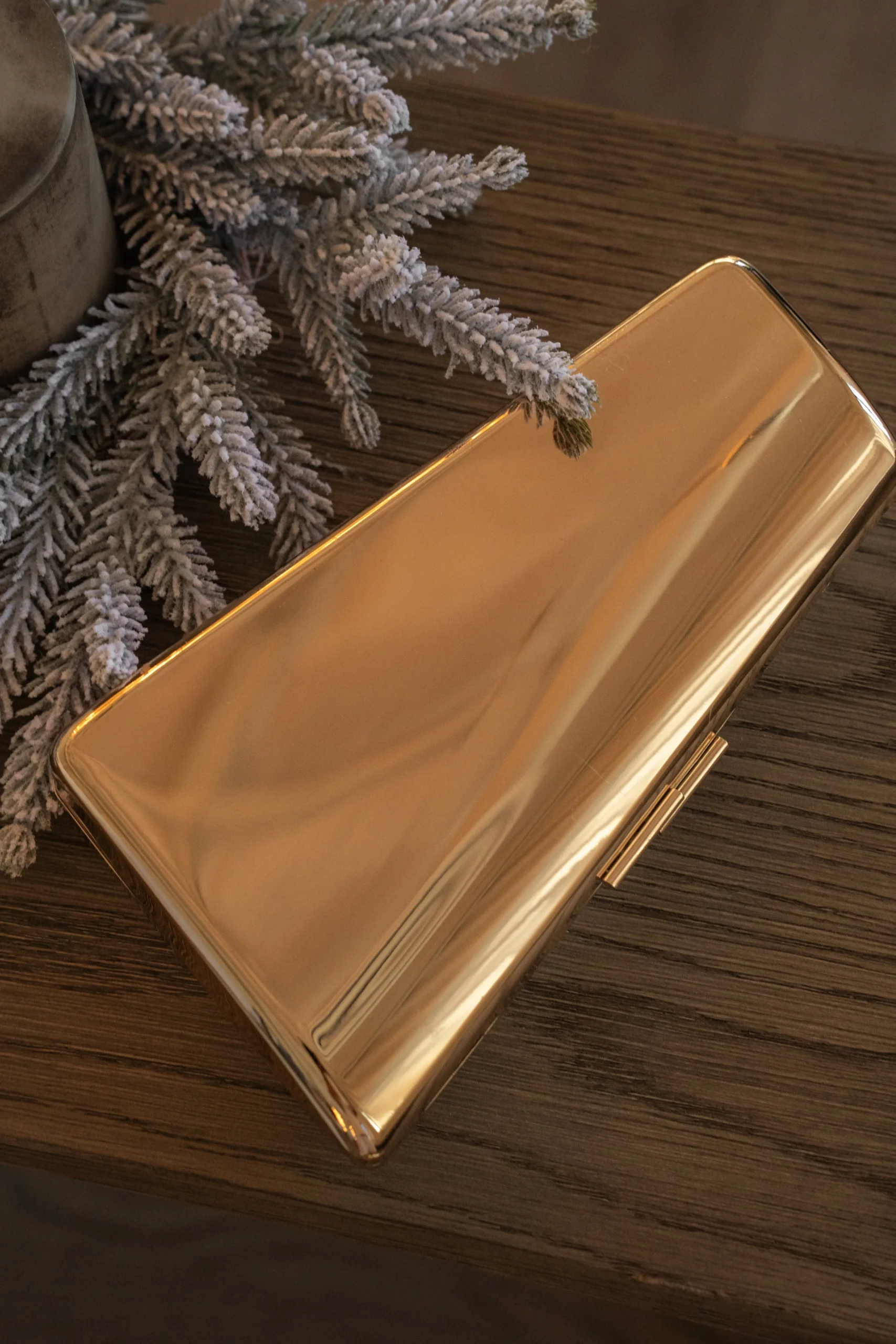 gold_sasha_clutch_3.webp JLUXLABEL Gold Sasha Clutch