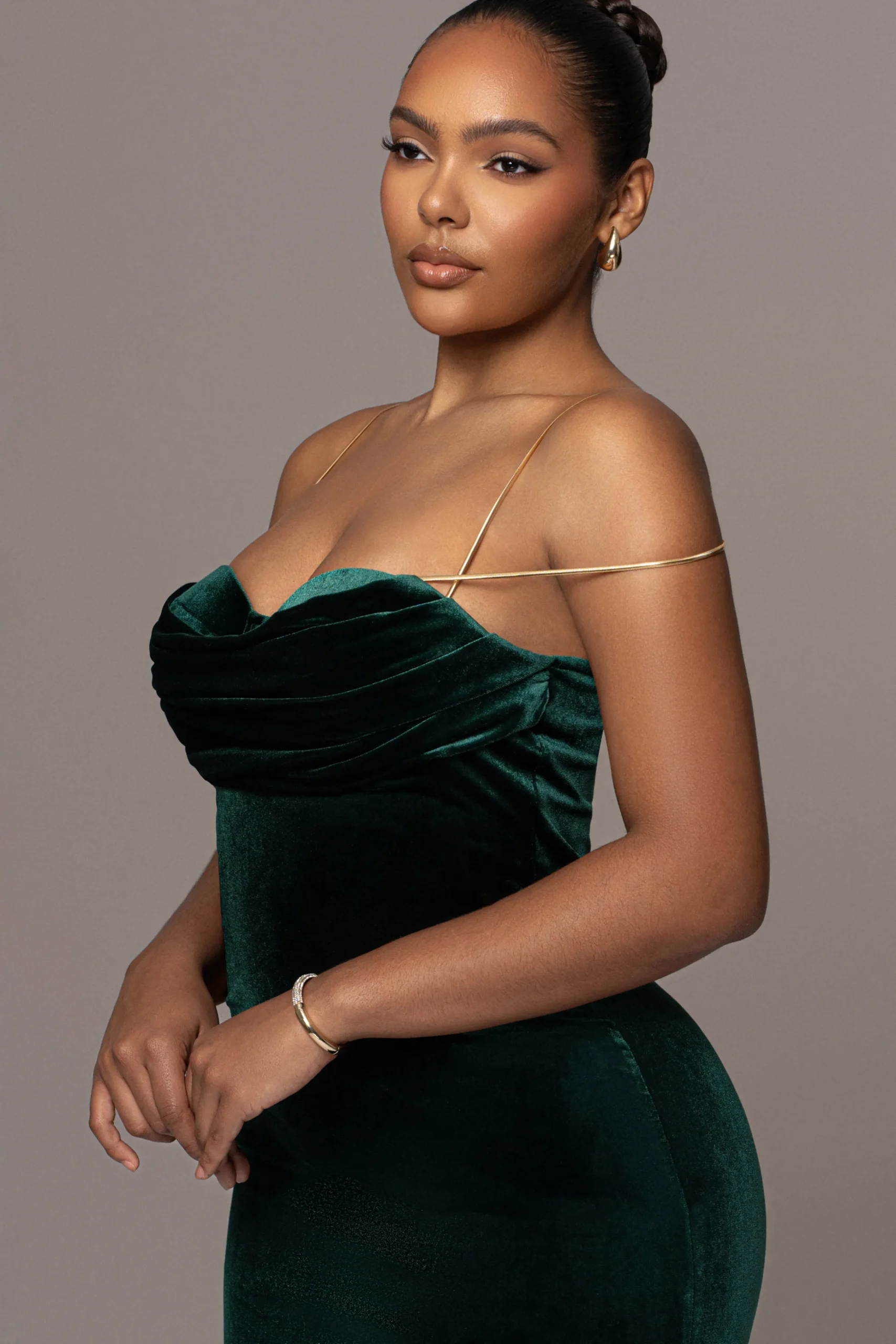green_josanna_velvet_midi_6.webp JLUXLABEL Green JOSANNA VELVET MIDI DRESS