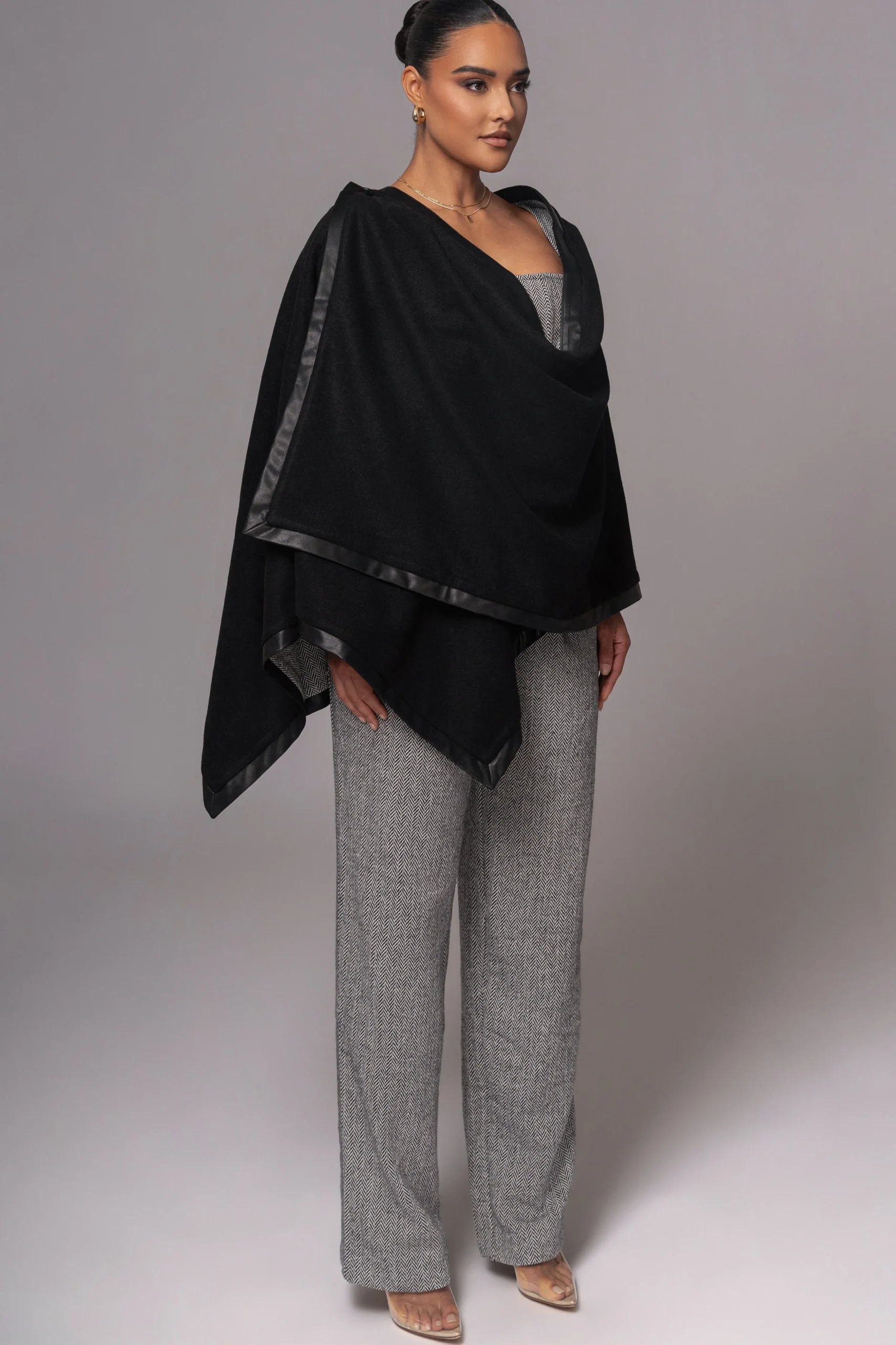 herringbone_reversible_sh_17.webp JLUXLABEL Herringbone Reversible Shawl