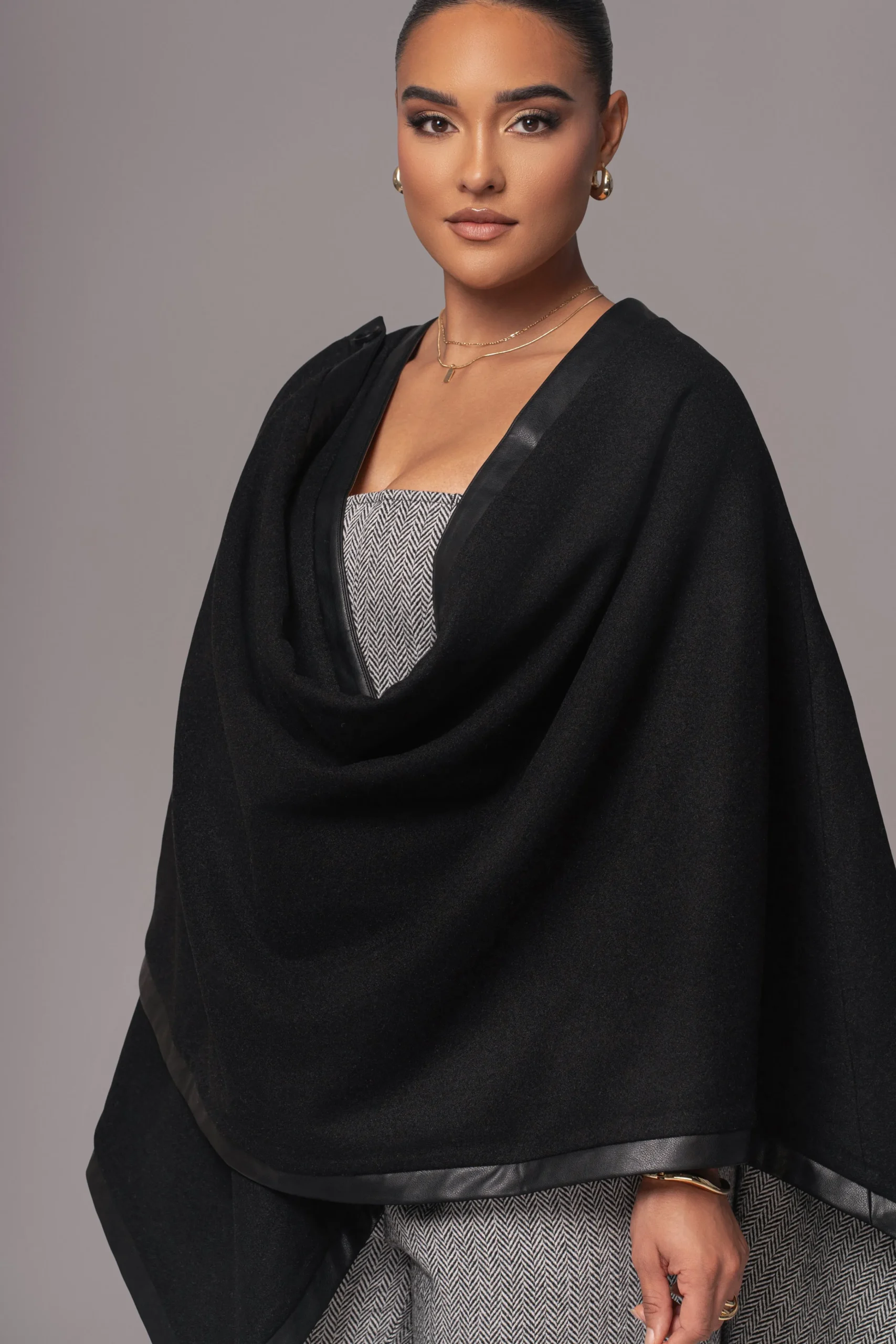 herringbone_reversible_sh_20.webp JLUXLABEL Herringbone Reversible Shawl