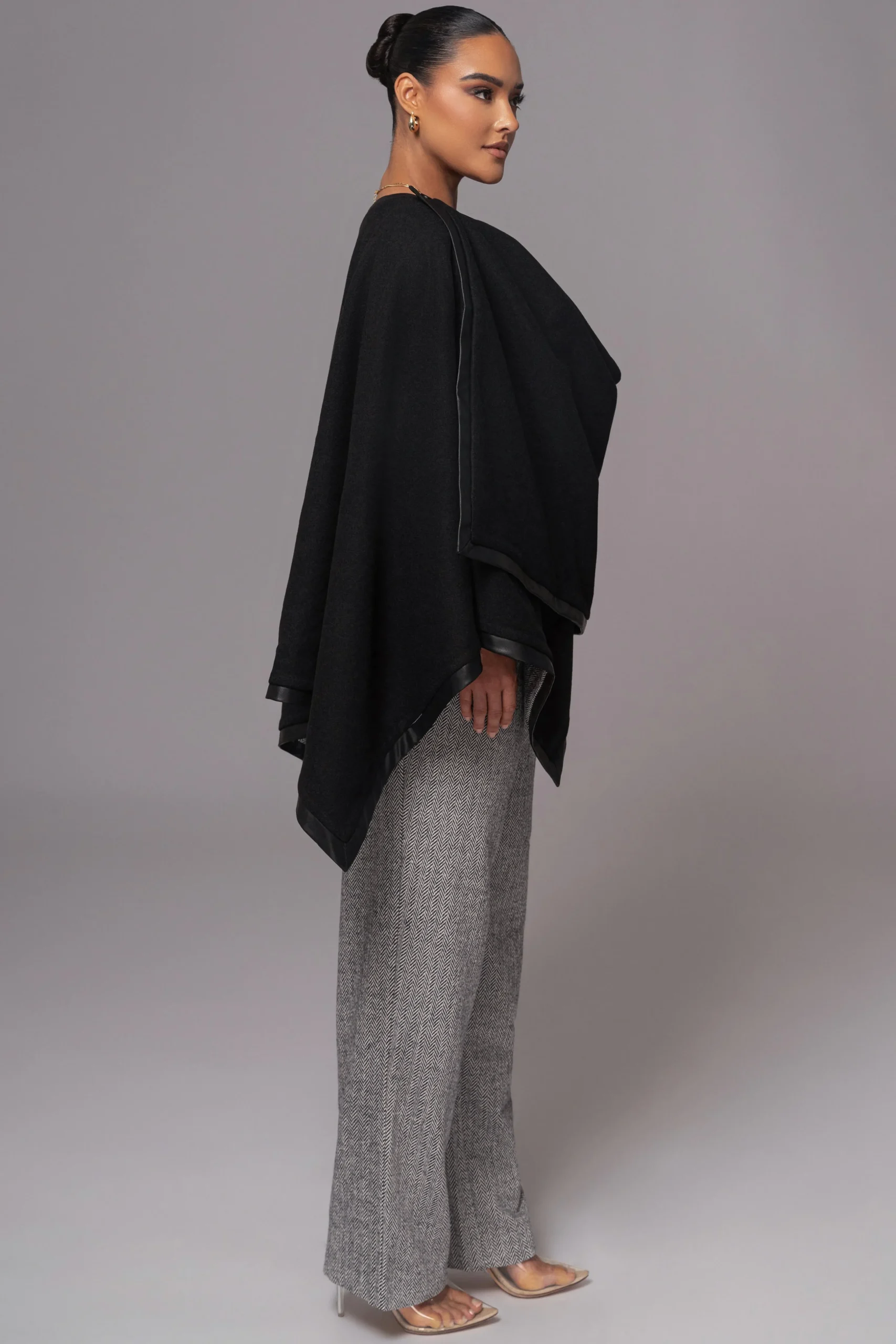 herringbone_reversible_sh_22.webp JLUXLABEL Herringbone Reversible Shawl