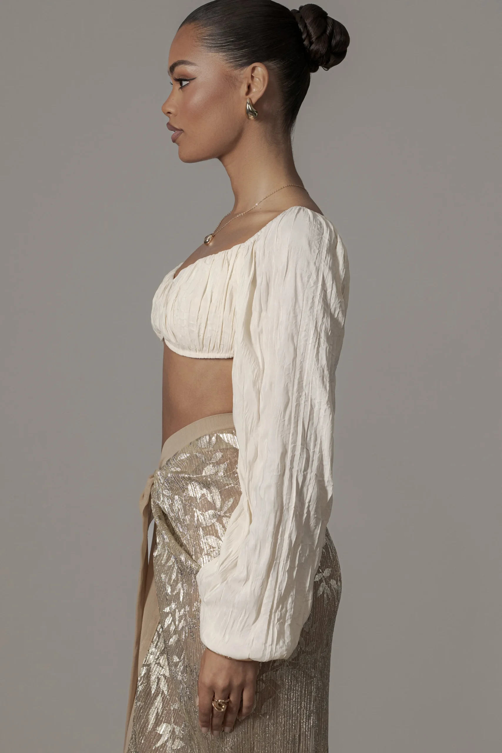 ivory_carey_long_sleeve_t_5.webp JLUXLABEL Ivory Carey Long Sleeve Top