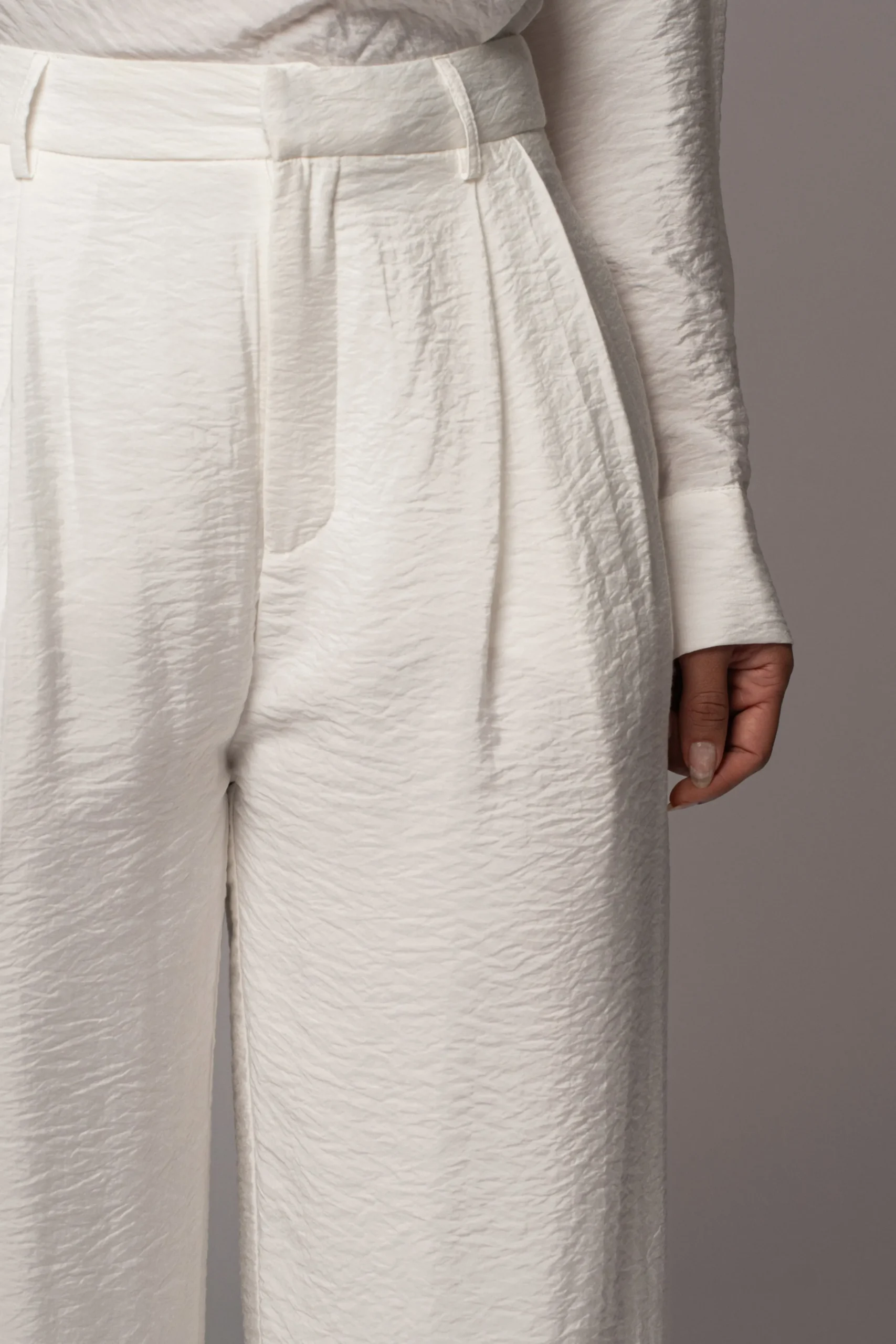 ivory_drew_crinkled_trous_4.webp JLUXLABEL Ivory Drew Crinkled Trousers