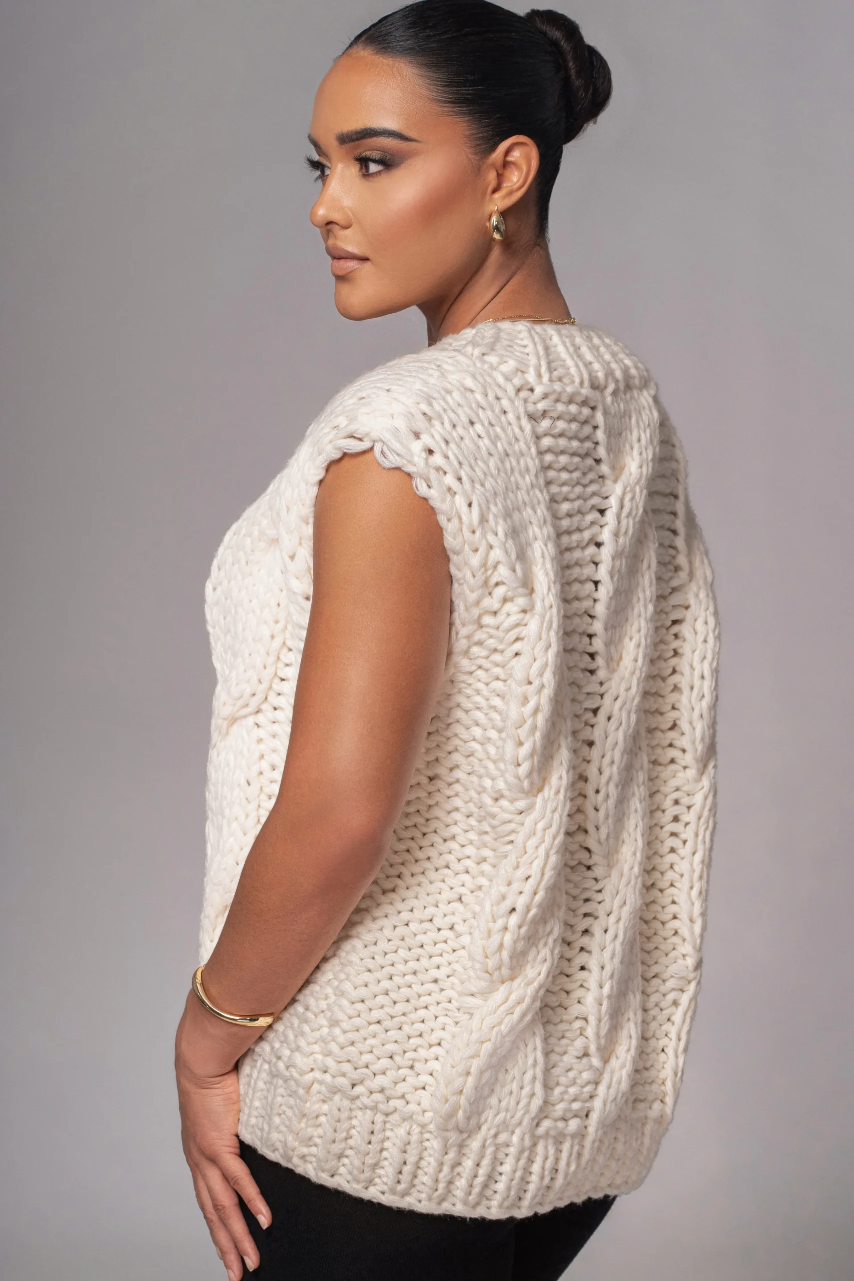 ivory_mari_cable_knit_ves_3.webp JLUXLABEL Ivory Mari Cable Knit Vest