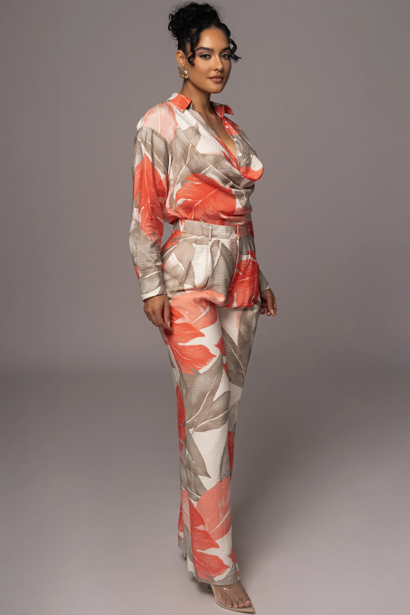 ivory_palm_print_greta_co_6.webp JLUXLABEL Ivory Palm Print Greta Collared Top
