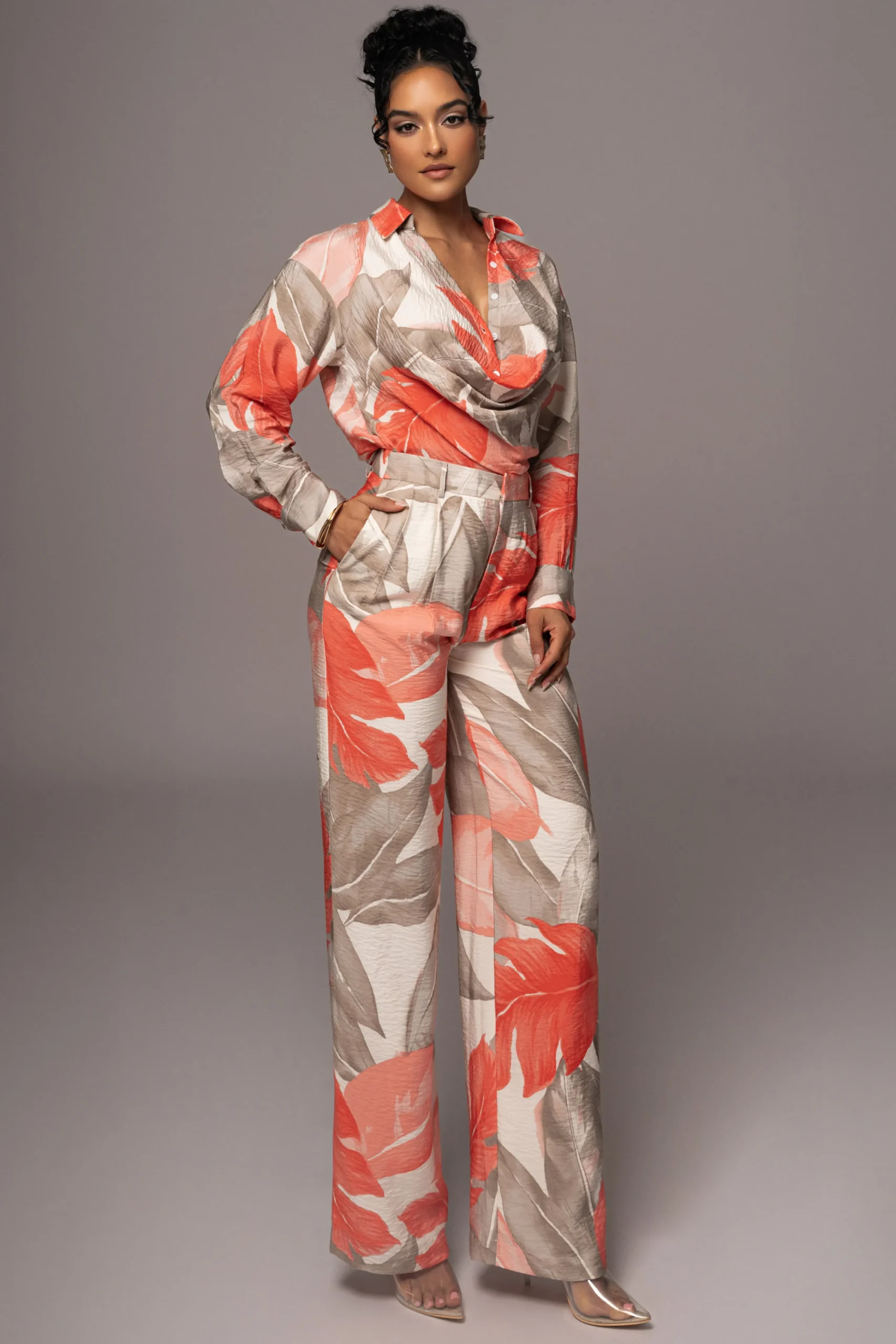 ivory_palm_print_greta_co_7.webp JLUXLABEL Ivory Palm Print Greta Collared Top