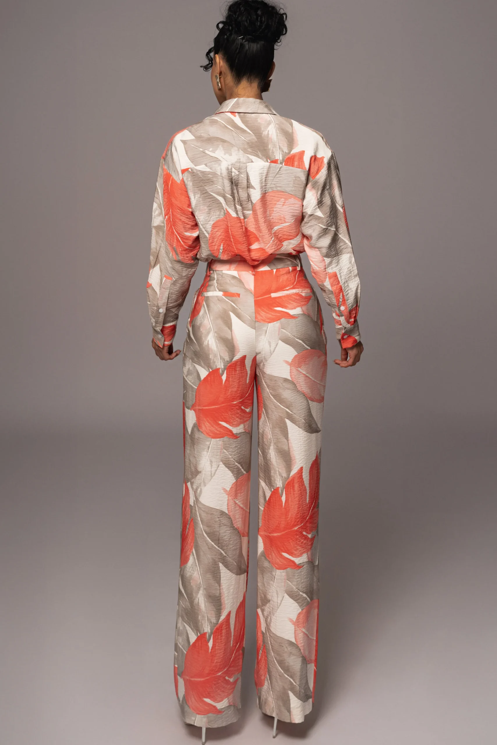 ivory_palm_print_greta_co_9.webp JLUXLABEL Ivory Palm Print Greta Collared Top