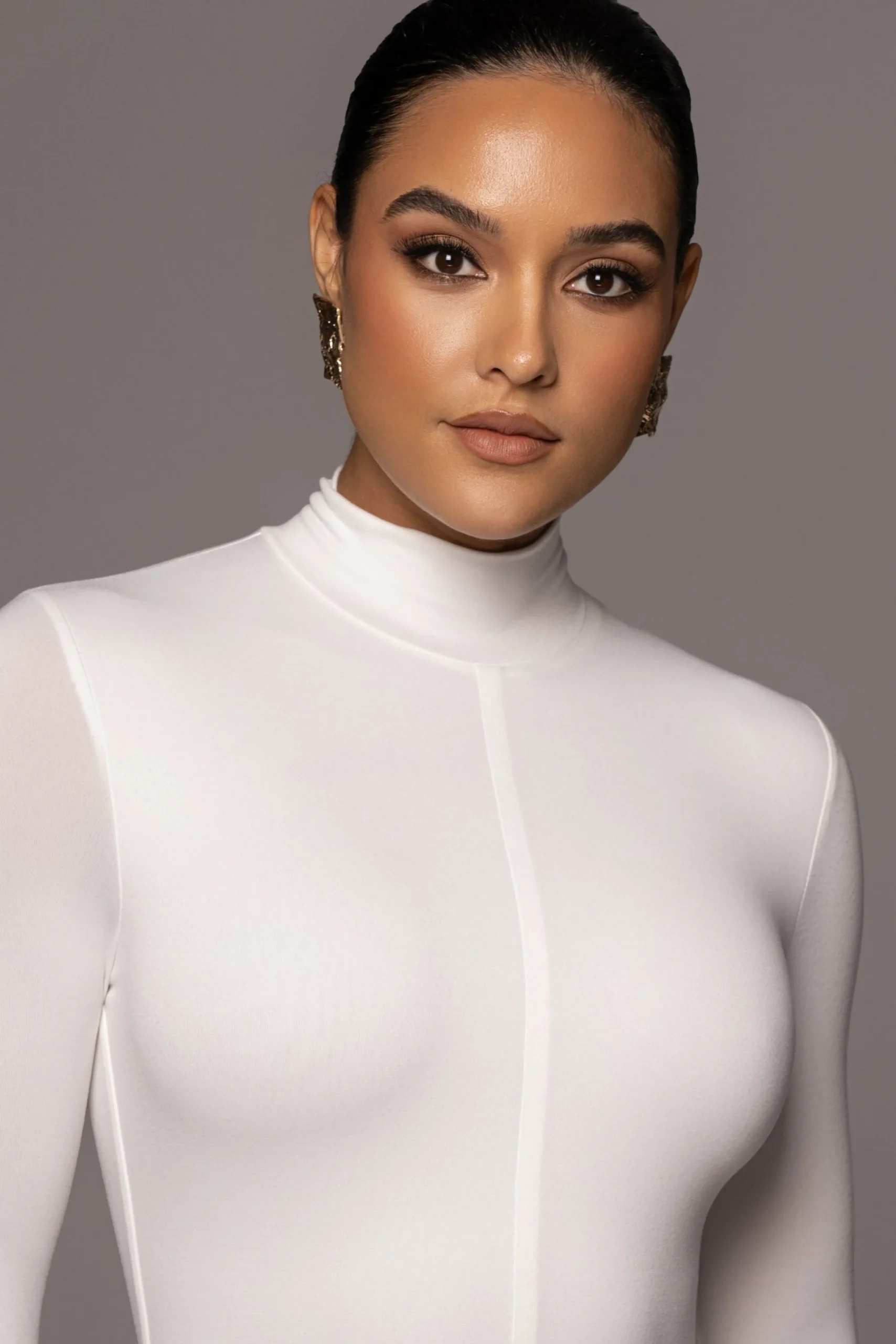 jluxbasix_white_raisa_jum_3.webp JLUXLABEL Jluxbasix White Raisa Jumpsuit