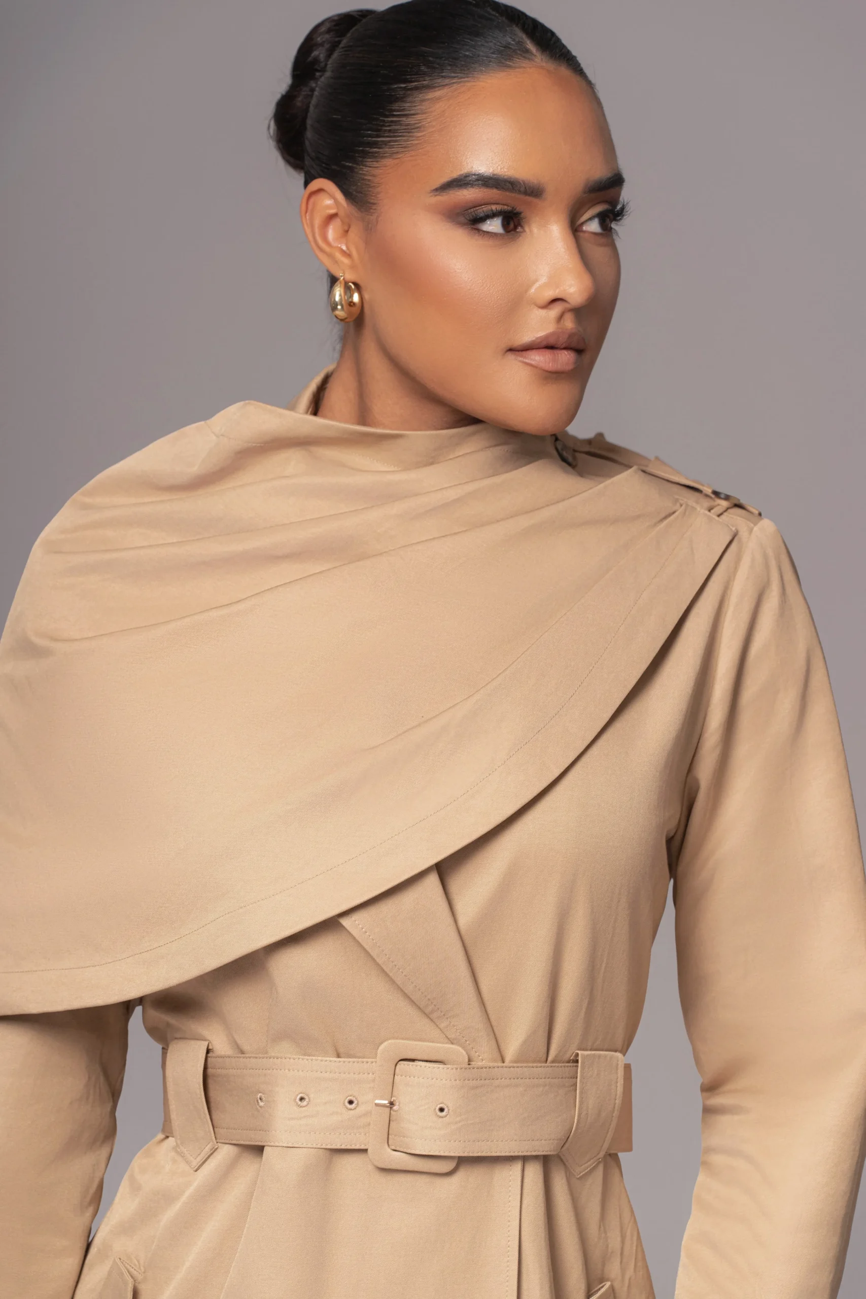 khaki_the_classic_trench__1.webp JLUXLABEL Khaki The Classic Trench Coat
