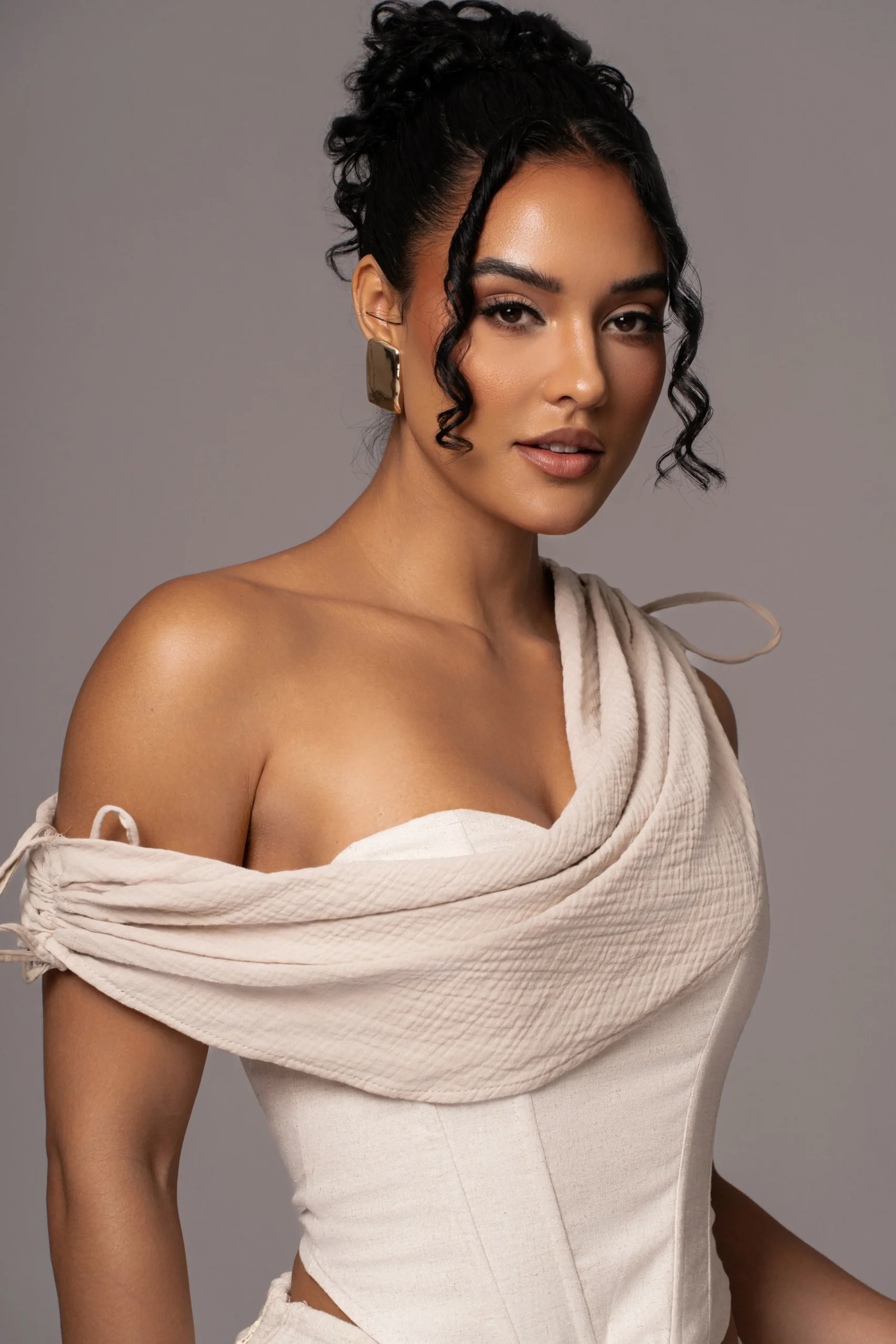 natural_new_obsession_dra_16.webp JLUXLABEL Natural New Obsession Draped Top