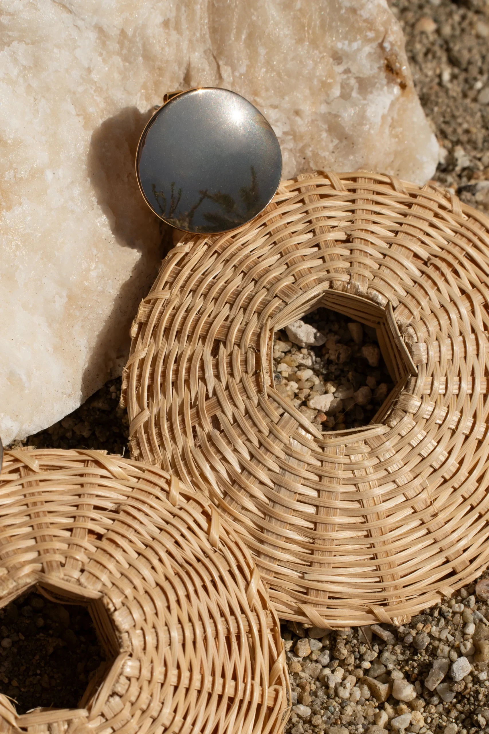 natural_raffia_circular_d_2.webp JLUXLABEL Natural Raffia Circular Dangle Earrings
