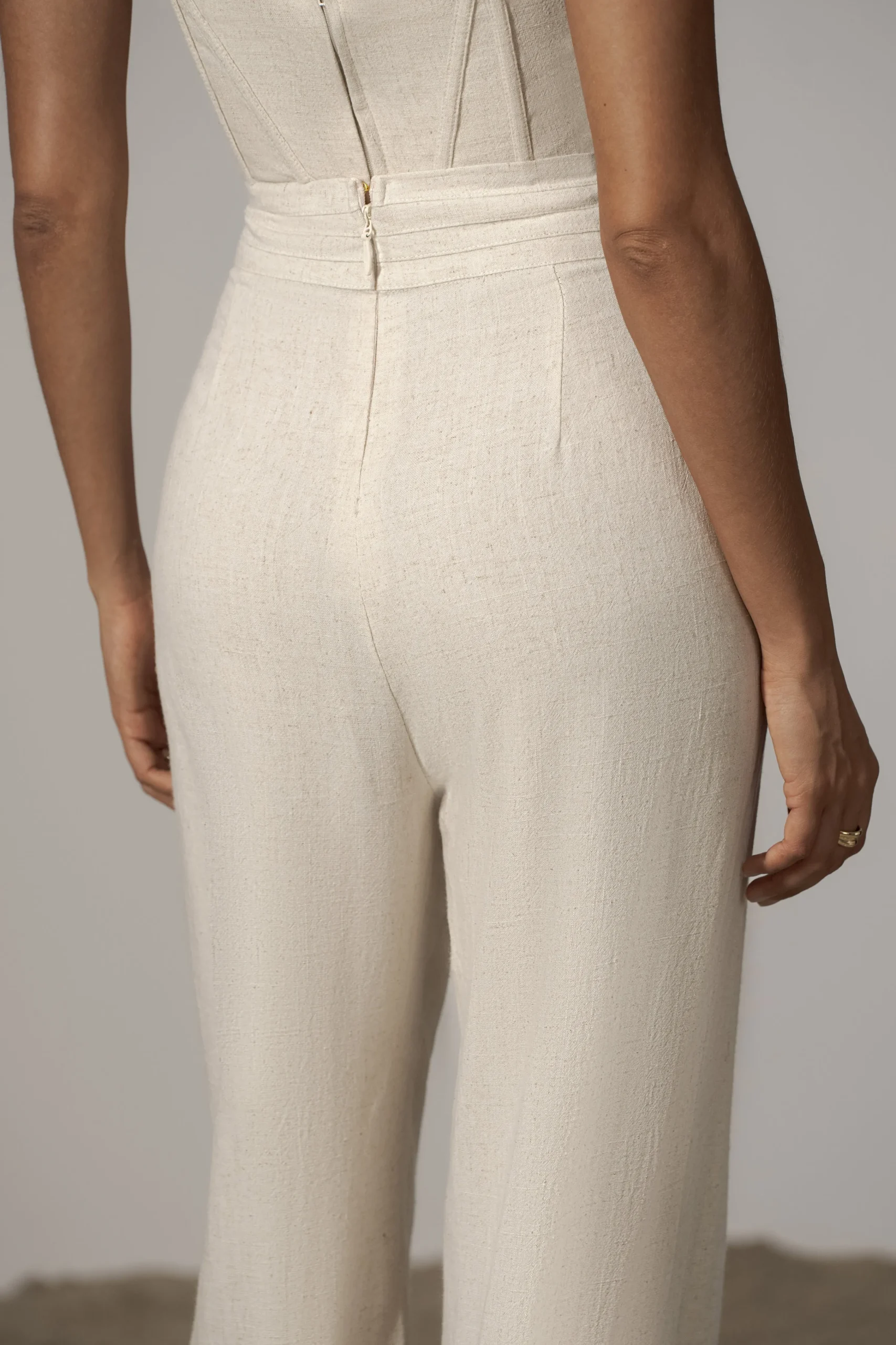 natural_villa_views_linen_18.webp JLUXLABEL Natural Villa Views Linen Trousers