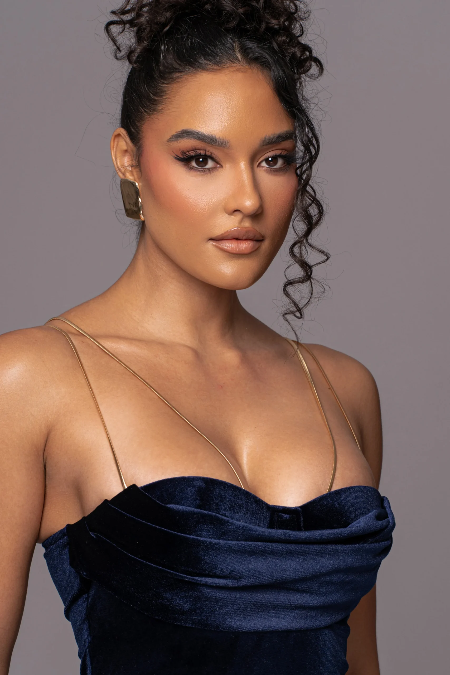 navy_josanna_velvet_midi__10.webp JLUXLABEL Navy JOSANNA VELVET MIDI DRESS