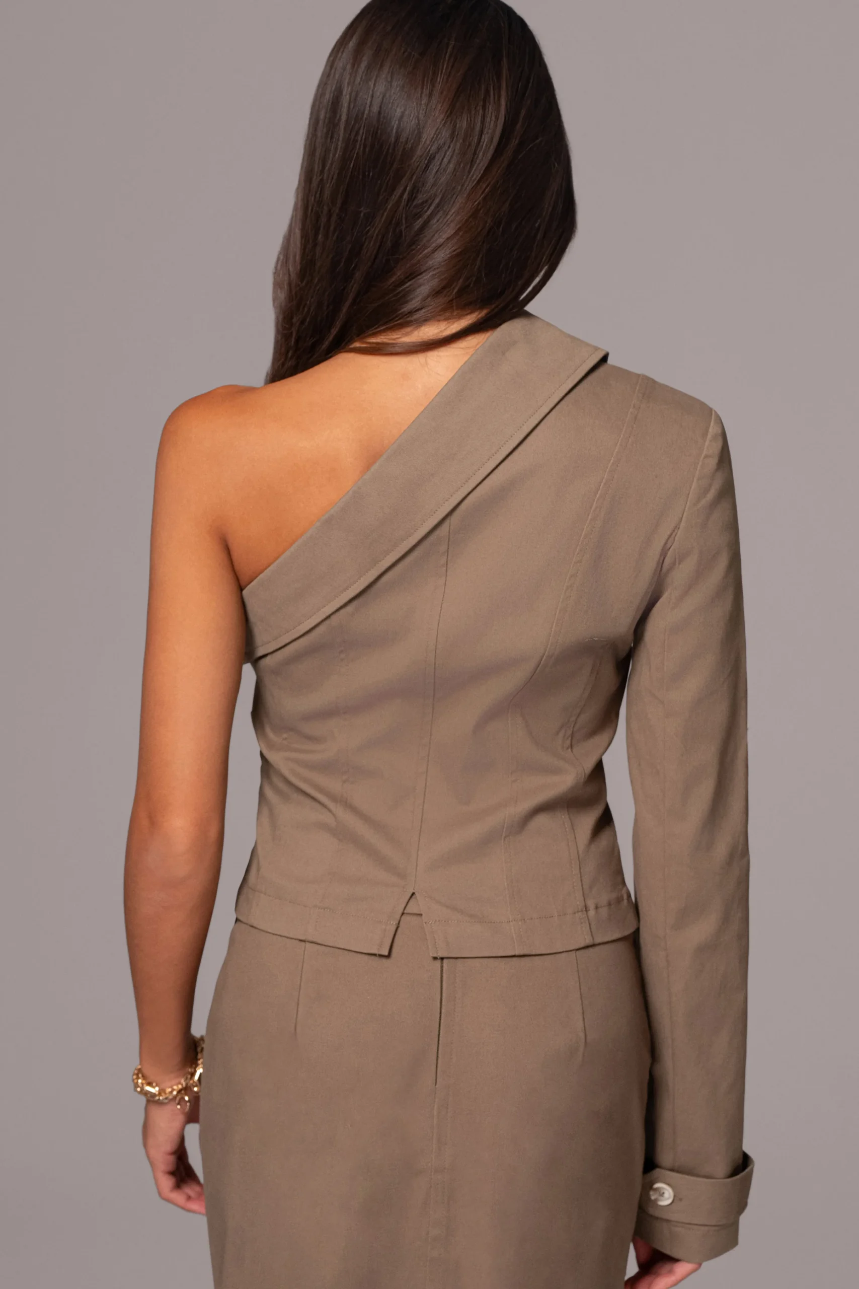 olive_amal_one_shoulder_t_19.webp JLUXLABEL Olive Amal One Shoulder Top
