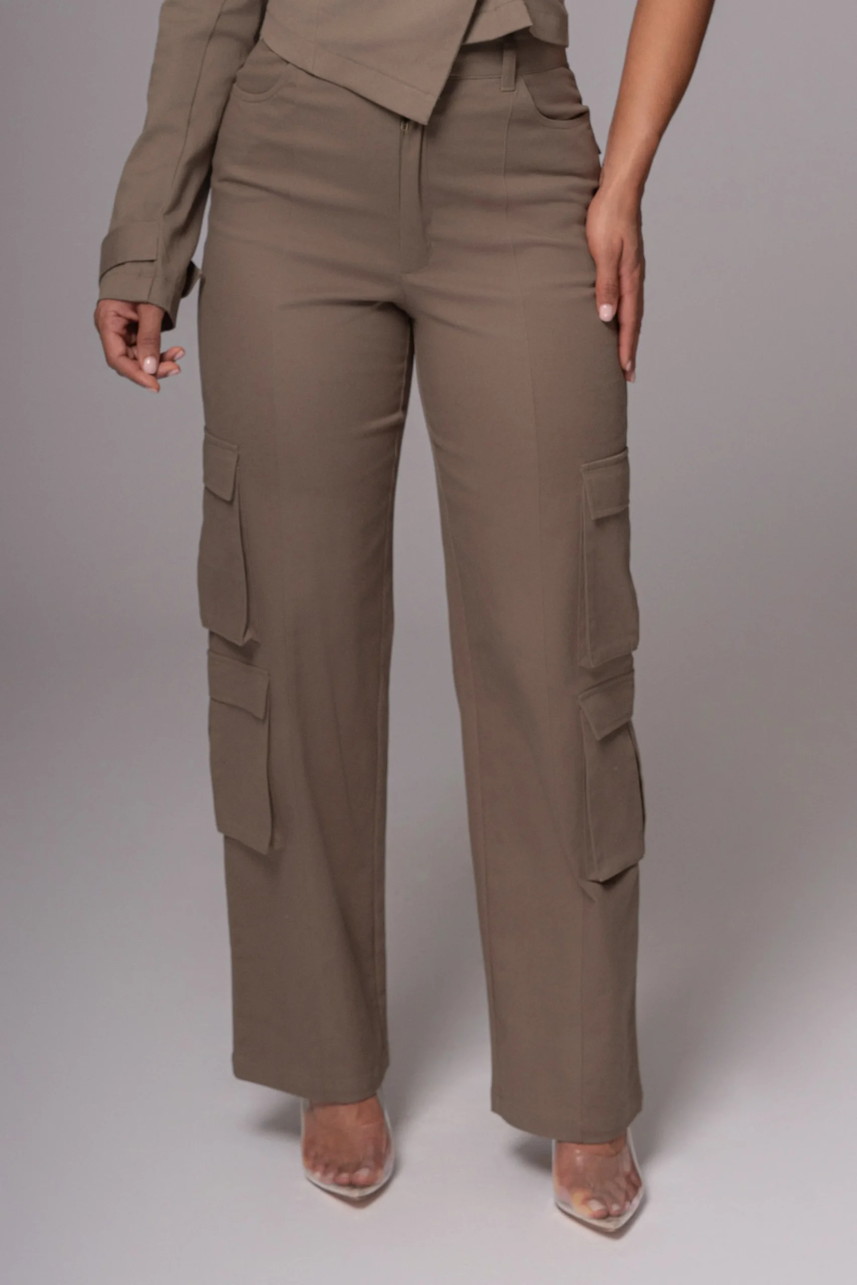 olive_double_take_cargo_p_1.webp JLUXLABEL Olive Double Take Cargo Pants