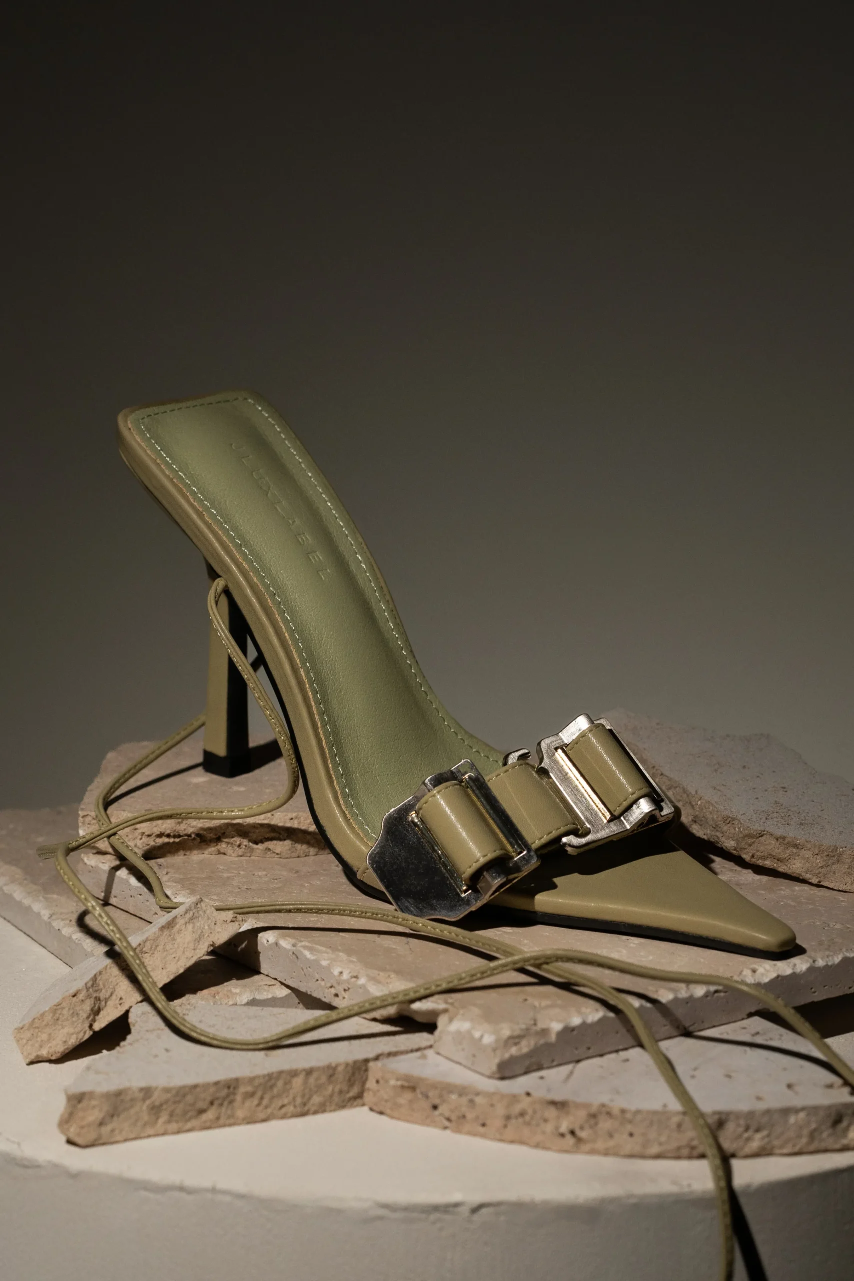 olive_regal_pointed_toe_h_3.webp JLUXLABEL Olive Regal Pointed Toe Heels