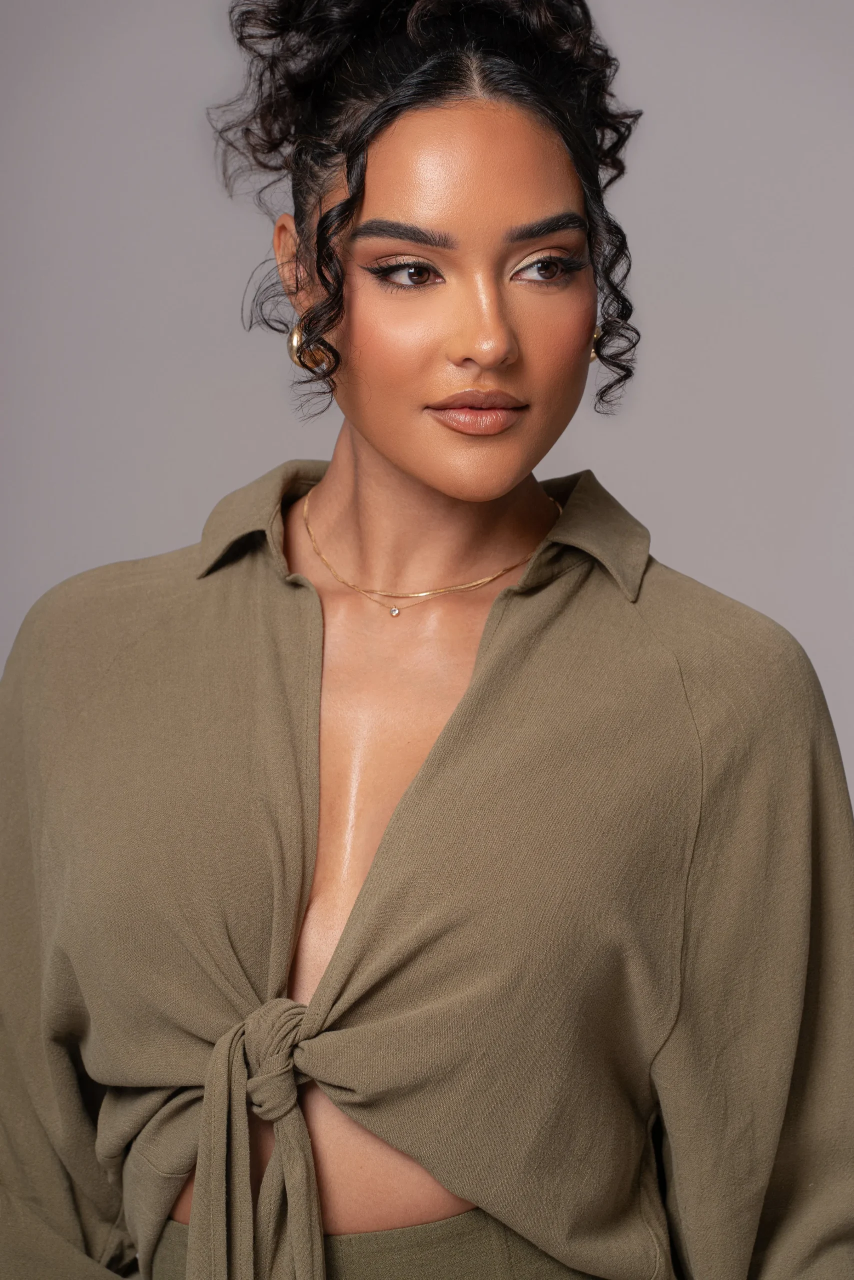 olive_soho_front_tied_wov_2.webp JLUXLABEL Olive Soho Front Tied Woven Top
