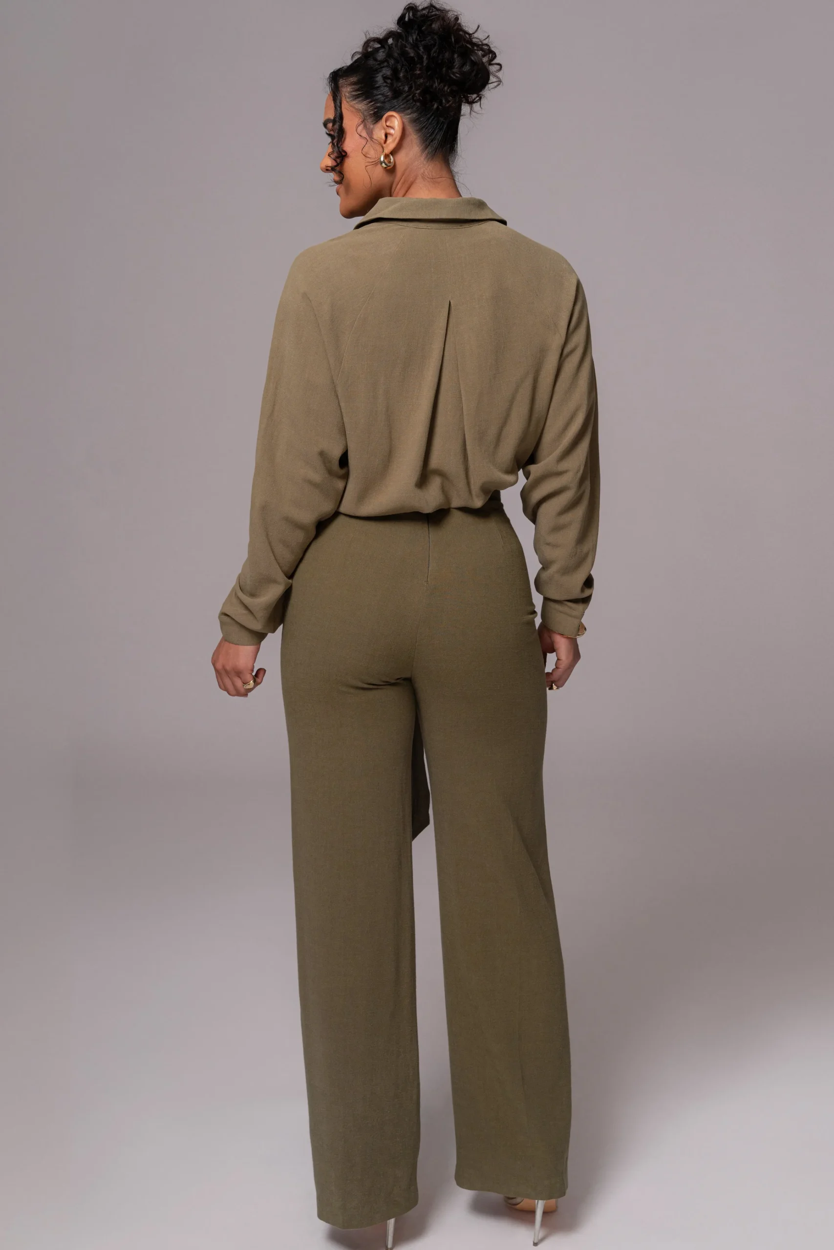olive_soho_front_tied_wov_5.webp JLUXLABEL Olive Soho Front Tied Woven Top