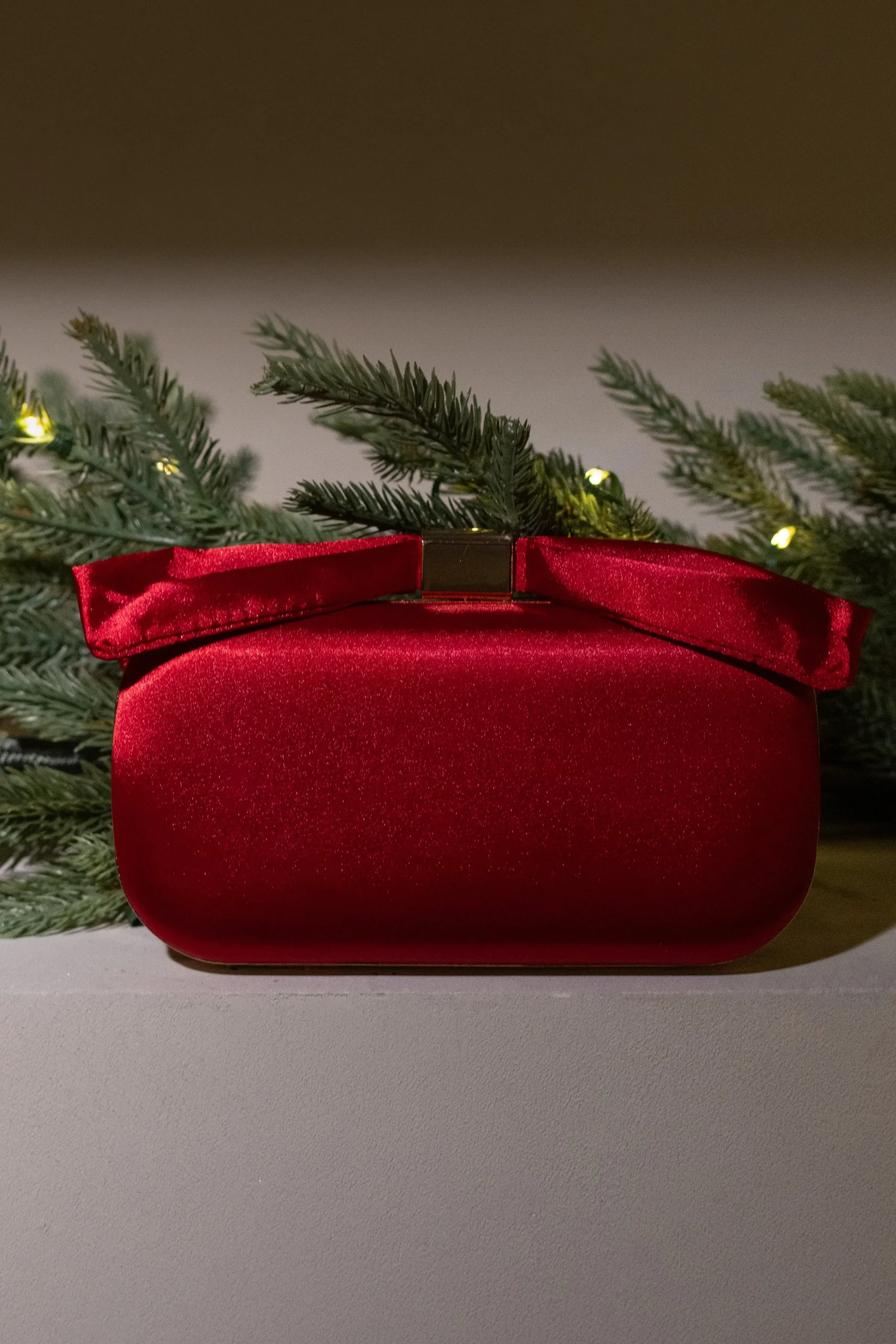 red_satin_bow_clutch_2.webp JLUXLABEL Red Satin Bow Clutch