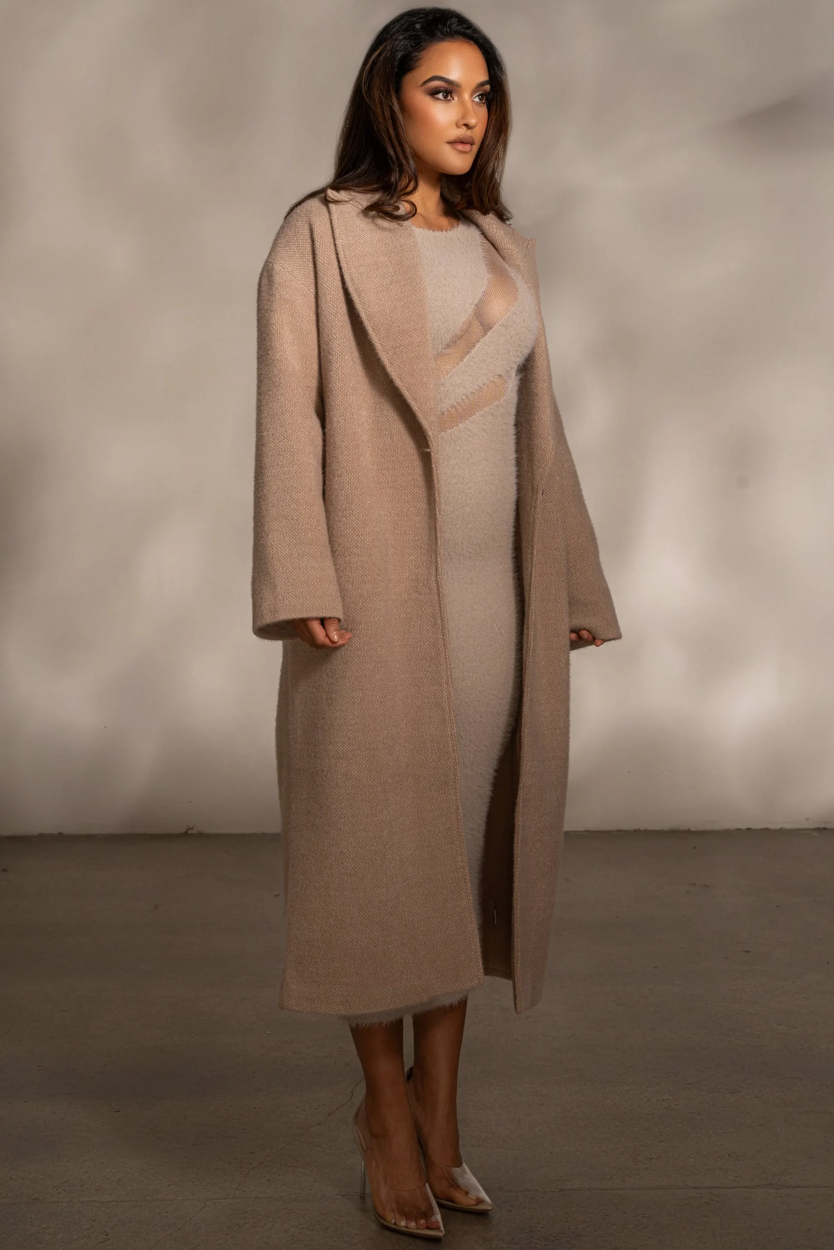 sand_dion_oversized_coat_0.webp JLUXLABEL Sand Dion Oversized Coat