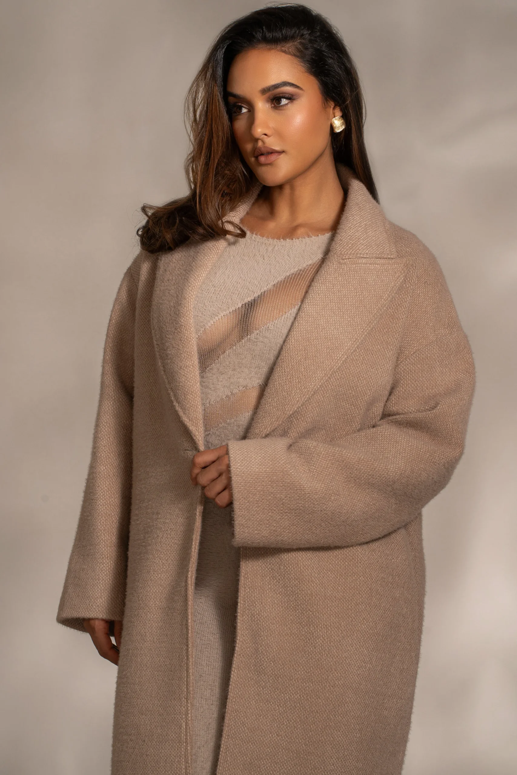 sand_dion_oversized_coat_1.webp JLUXLABEL Sand Dion Oversized Coat