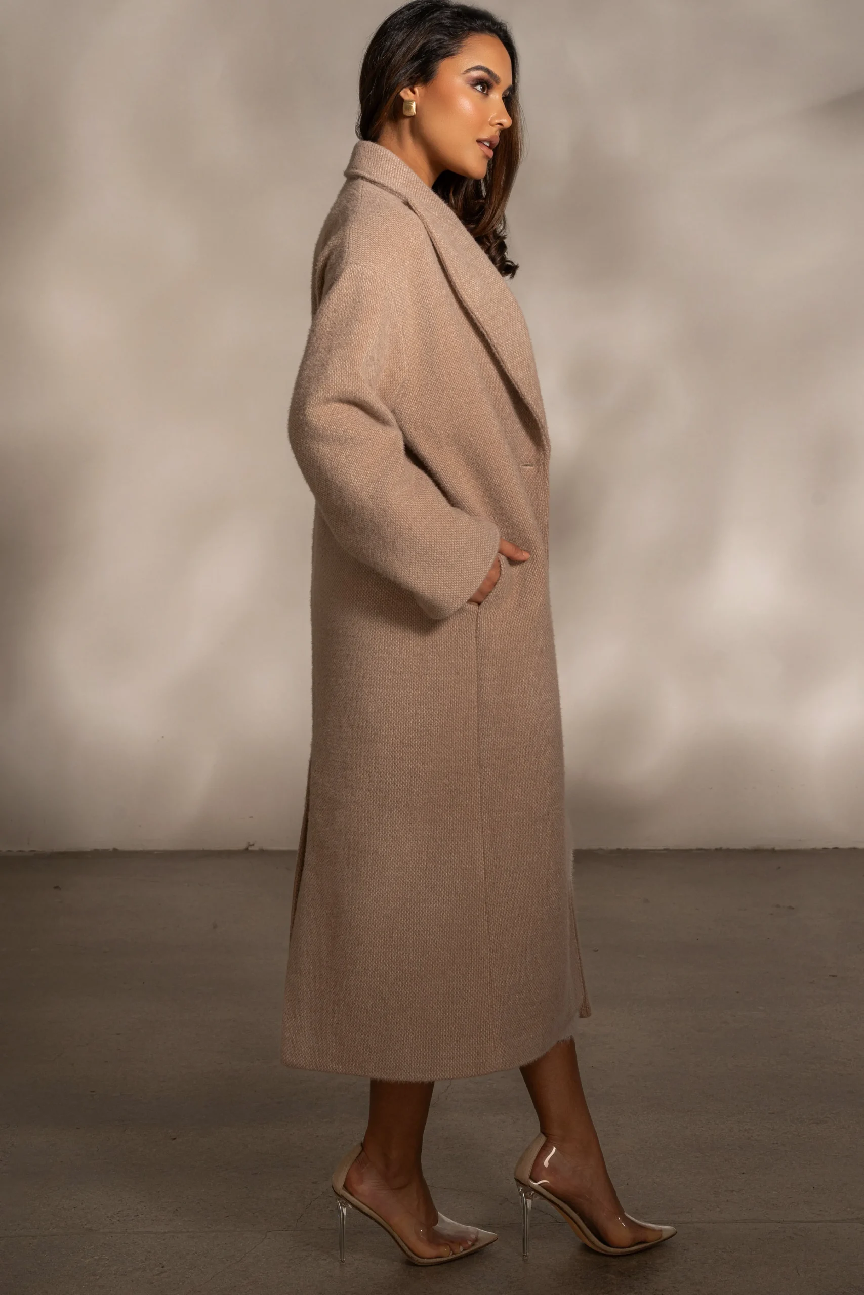 sand_dion_oversized_coat_8.webp JLUXLABEL Sand Dion Oversized Coat