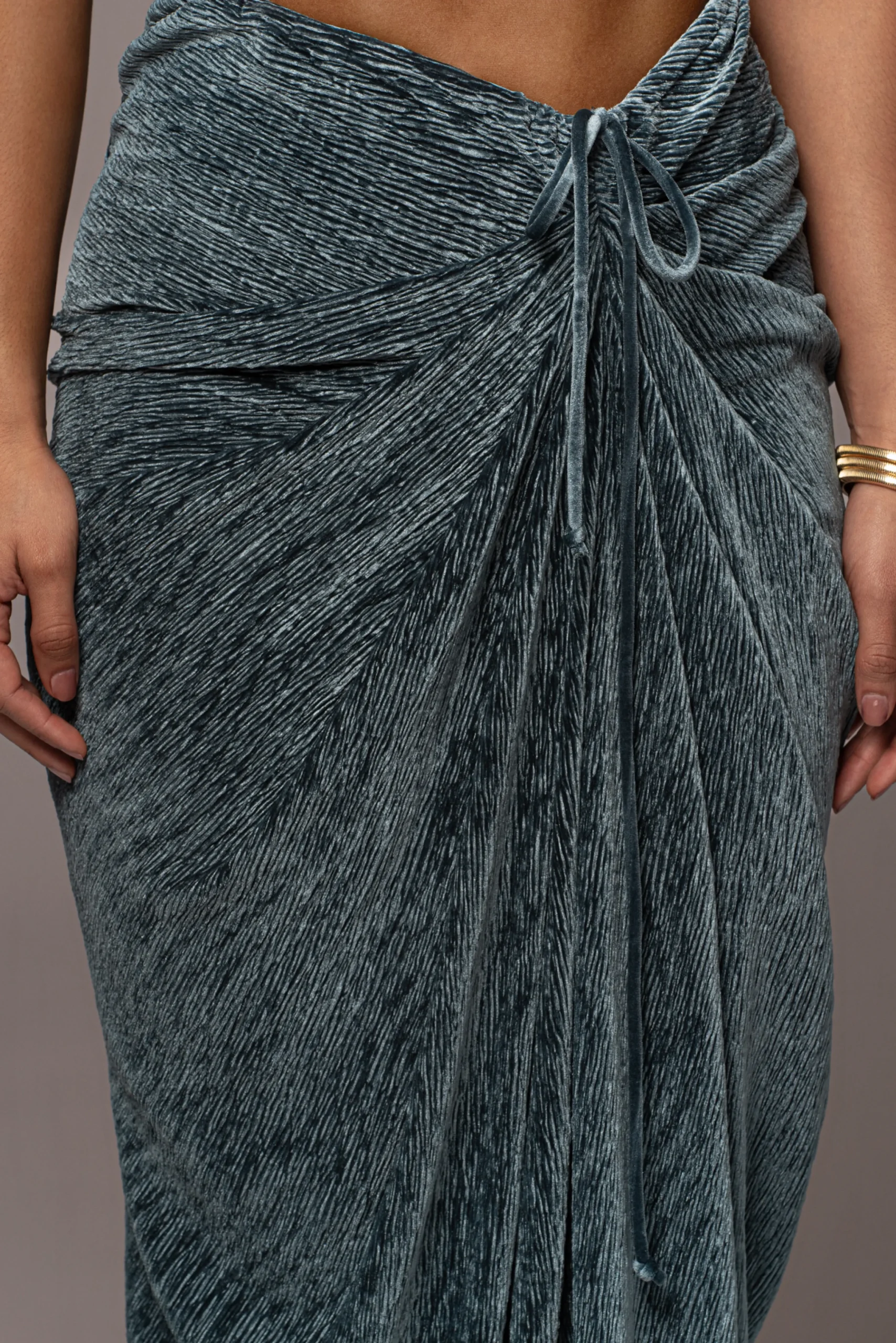 teal_chosen_one_velvet_sk_8.webp JLUXLABEL Teal Chosen One Velvet Skirt Set