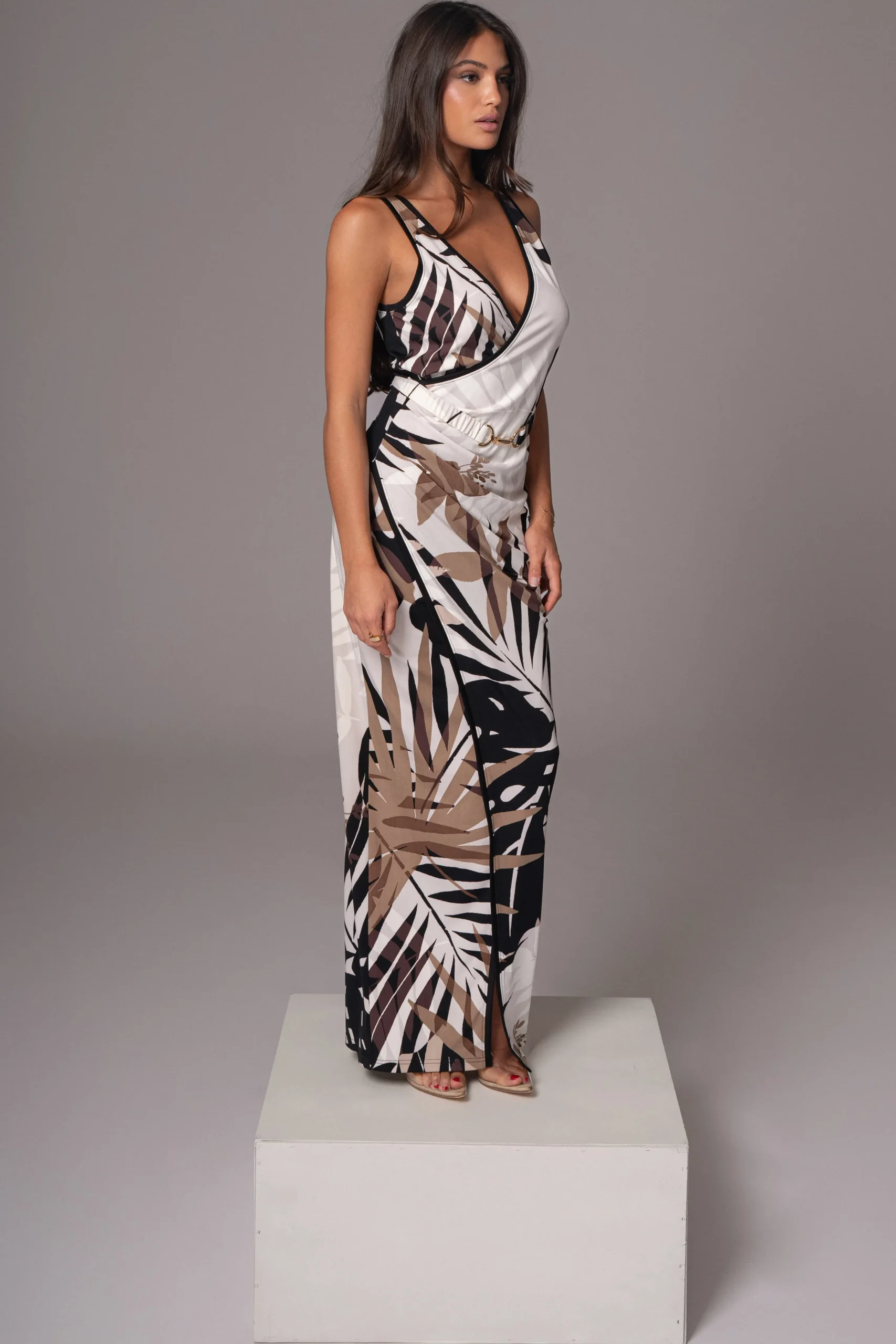 tropical_print_revival_wr_10.webp JLUXLABEL Tropical Print Revival Wrap Dress