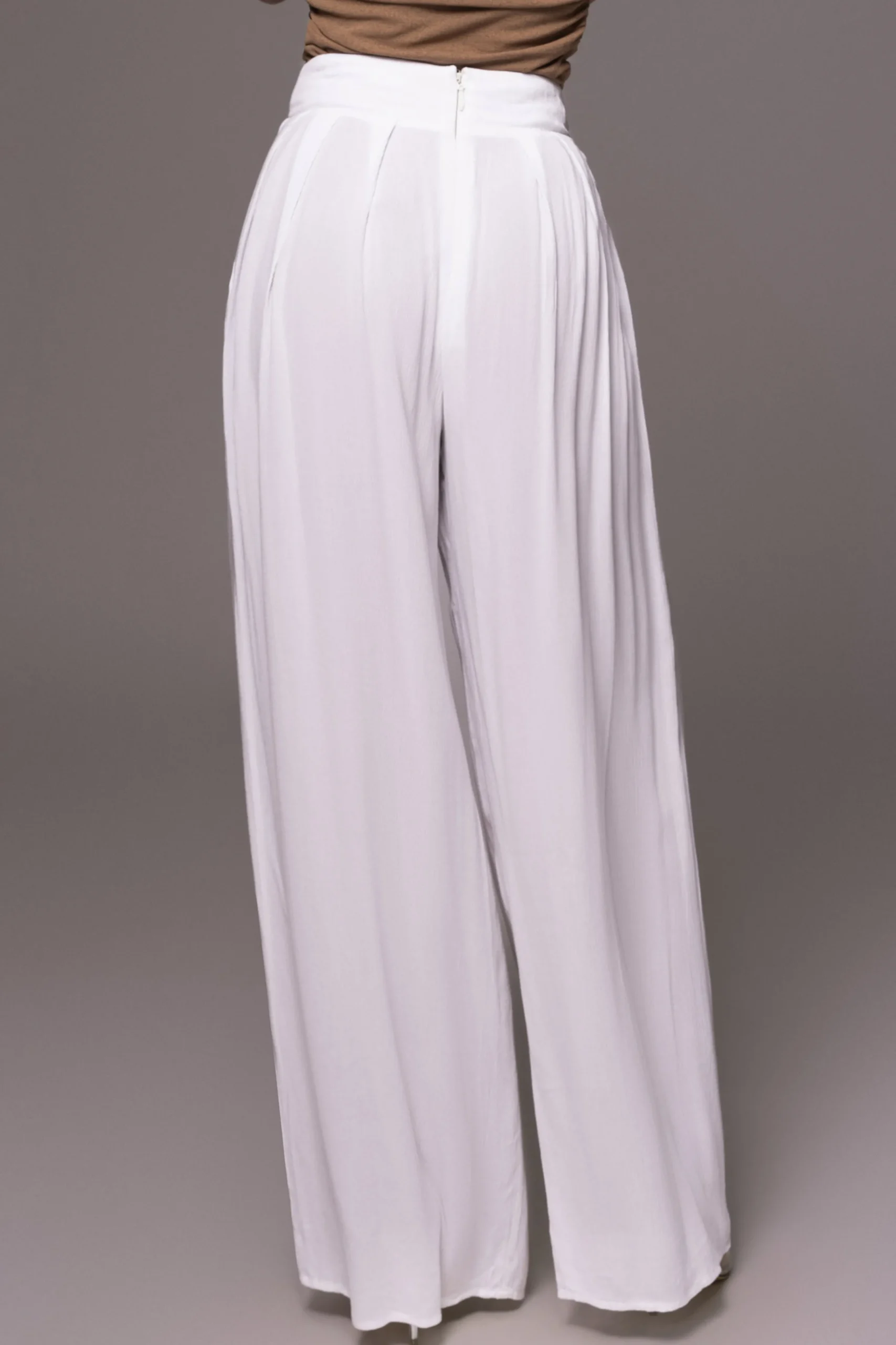 white_after_sunset_pleate_10.webp JLUXLABEL White After Sunset Pleated Pants